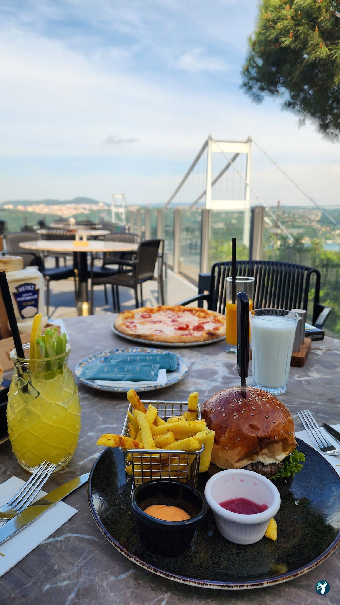 Tepe Restaurant Lounge