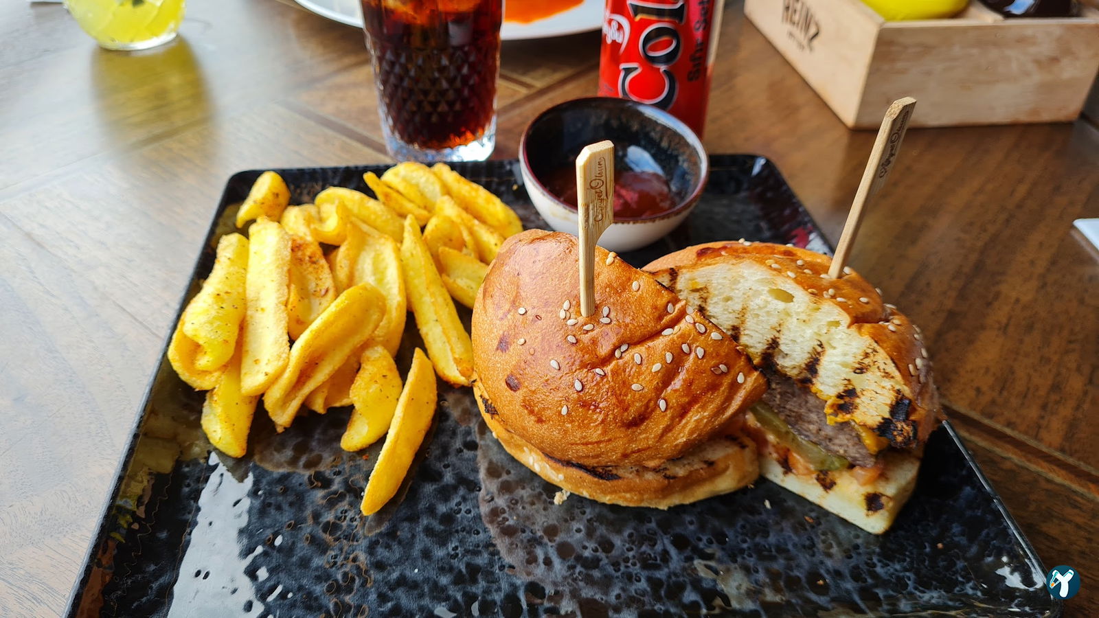 Tepe Restaurant Lounge