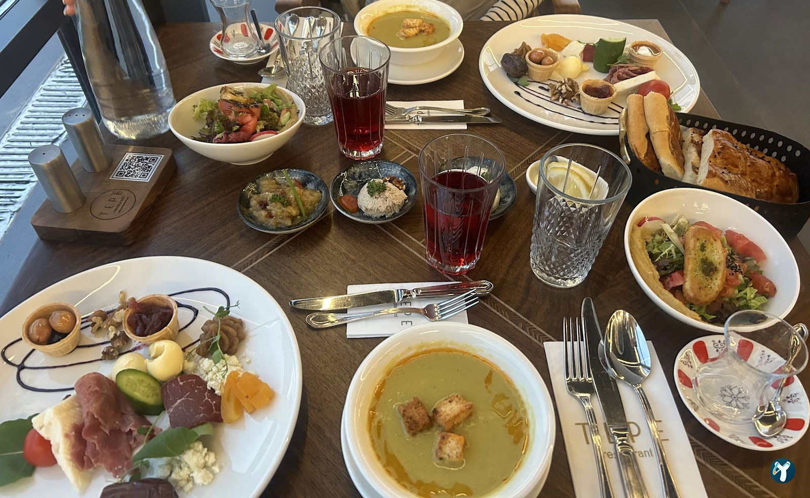 Tepe Restaurant Lounge