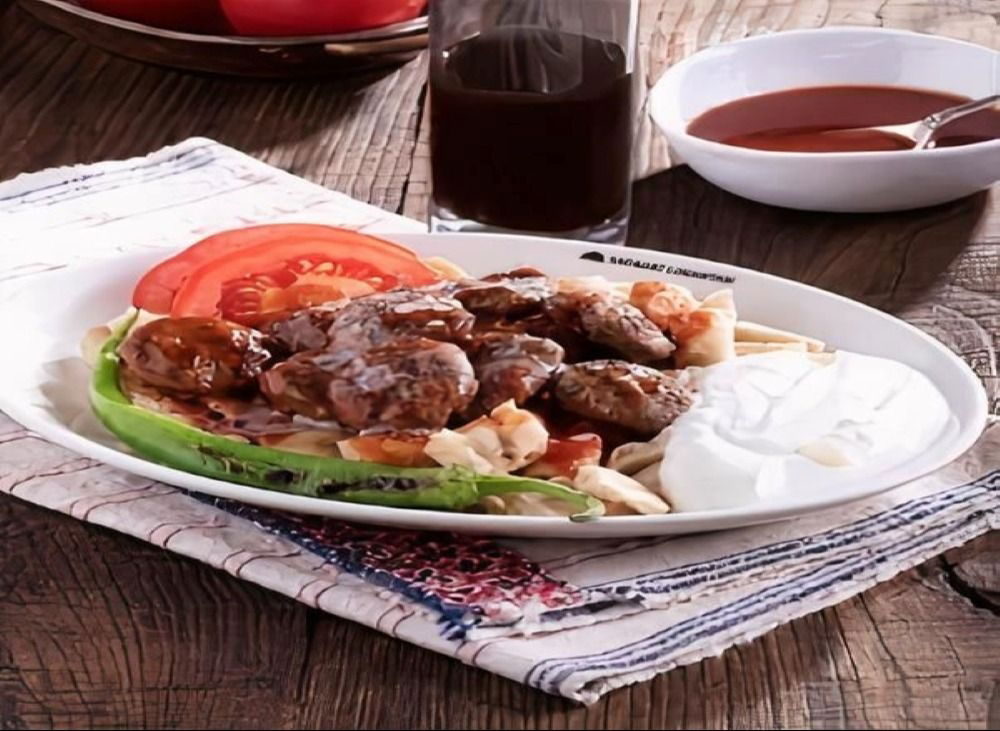 Köftesi Bol Pideli Köfte