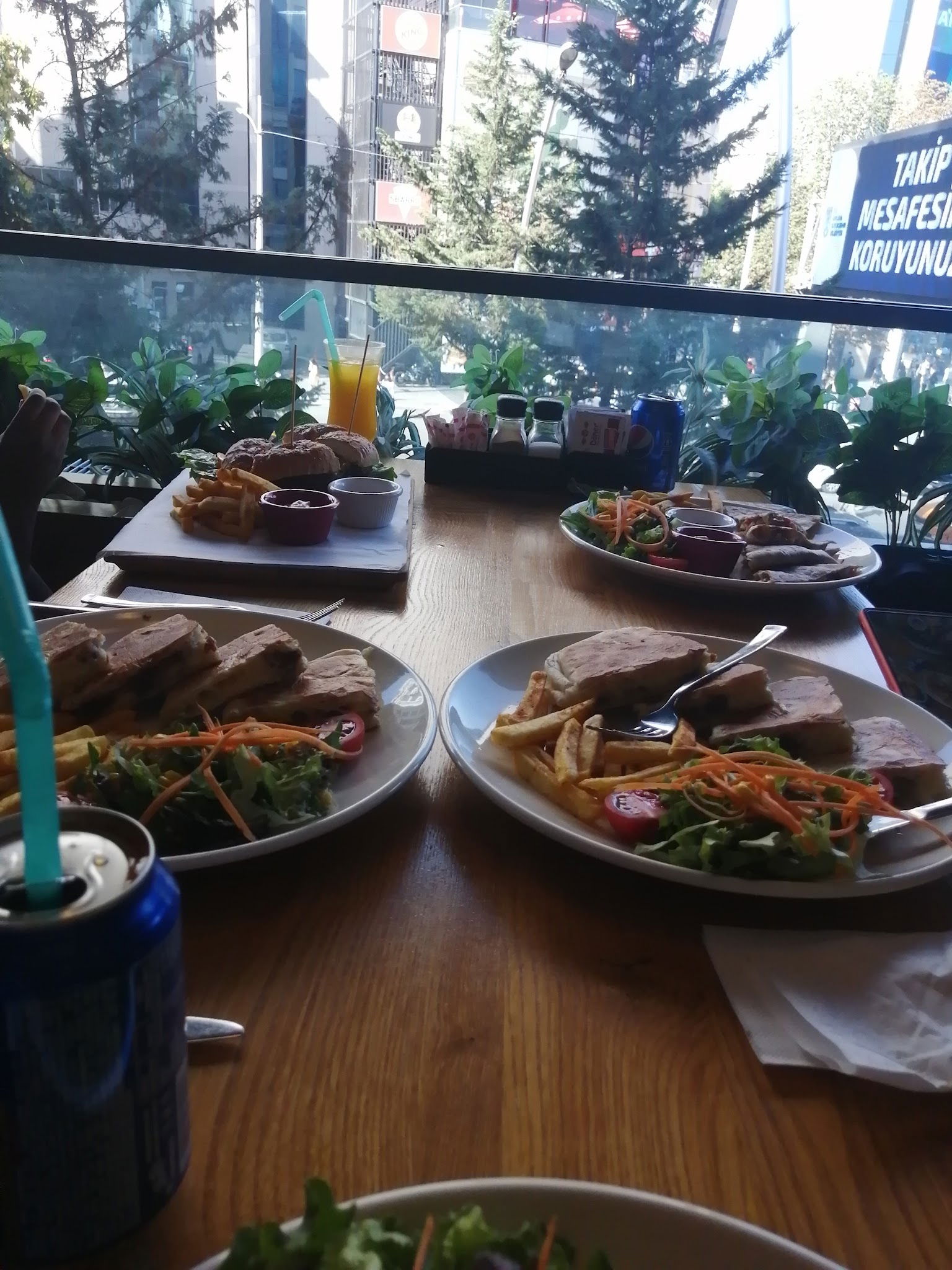 Kızılay Meydan Cafe