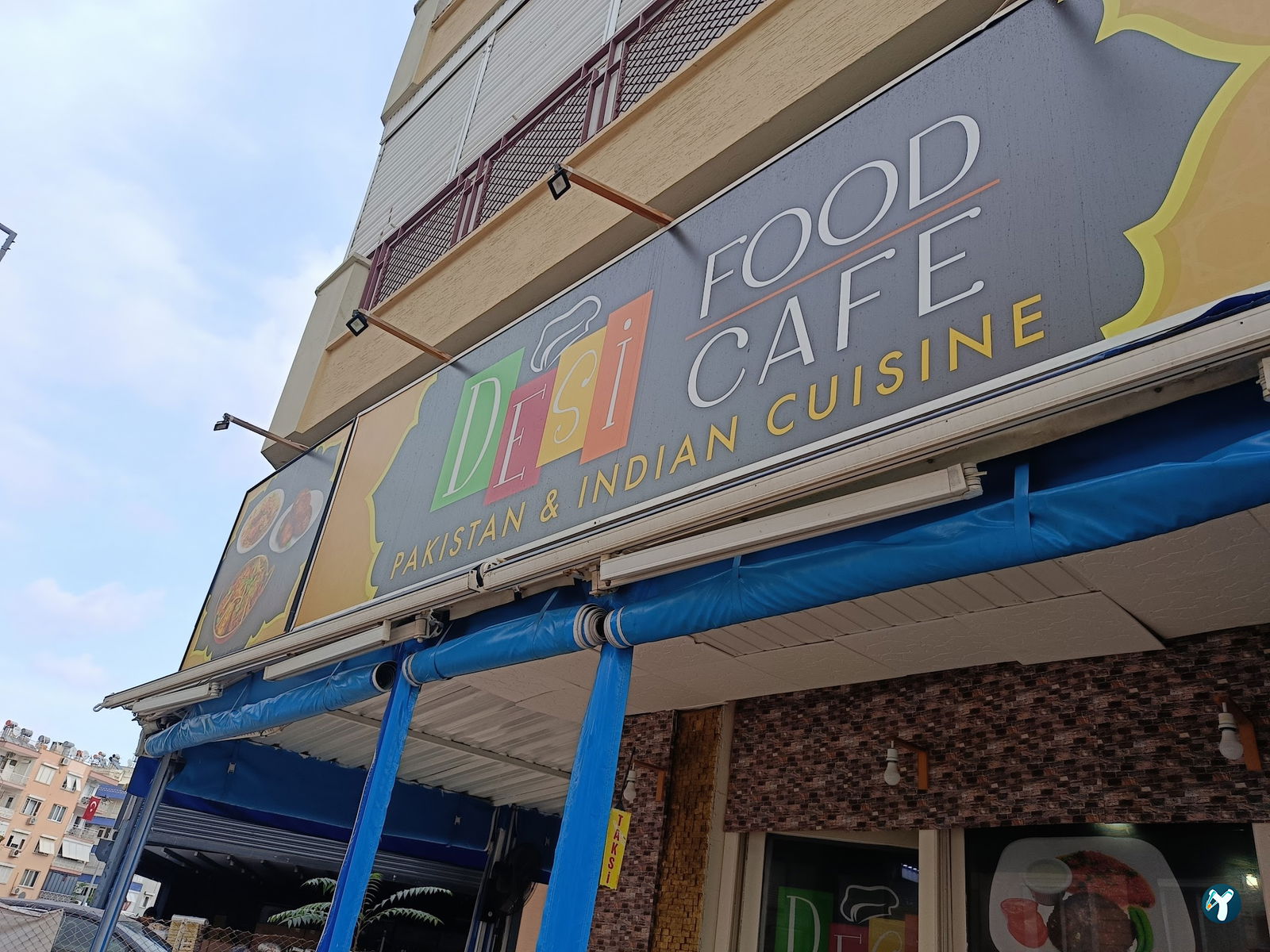 Desi Food Pakistani & Indian Restaurant