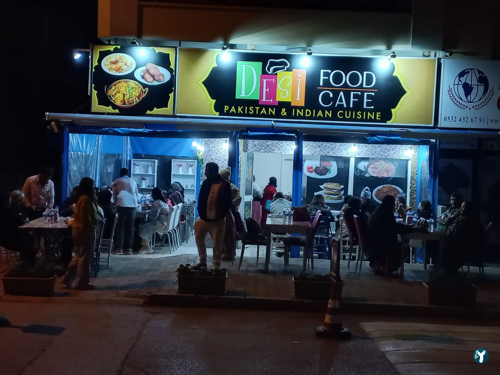 Desi Food Pakistani & Indian Restaurant