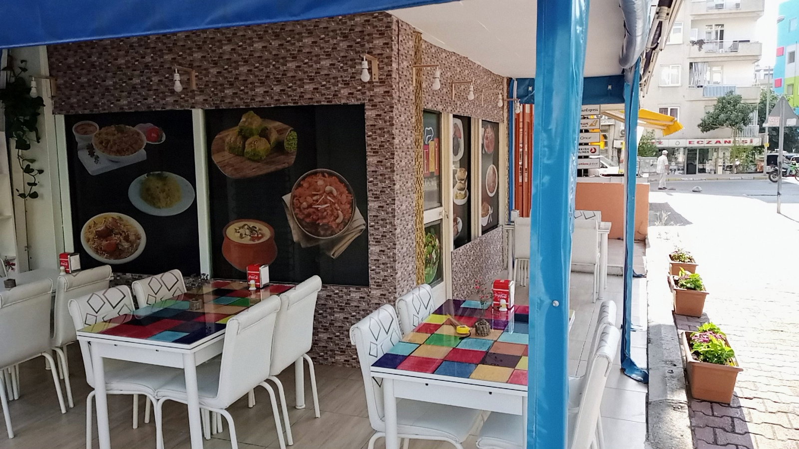 Desi Food Pakistani & Indian Restaurant