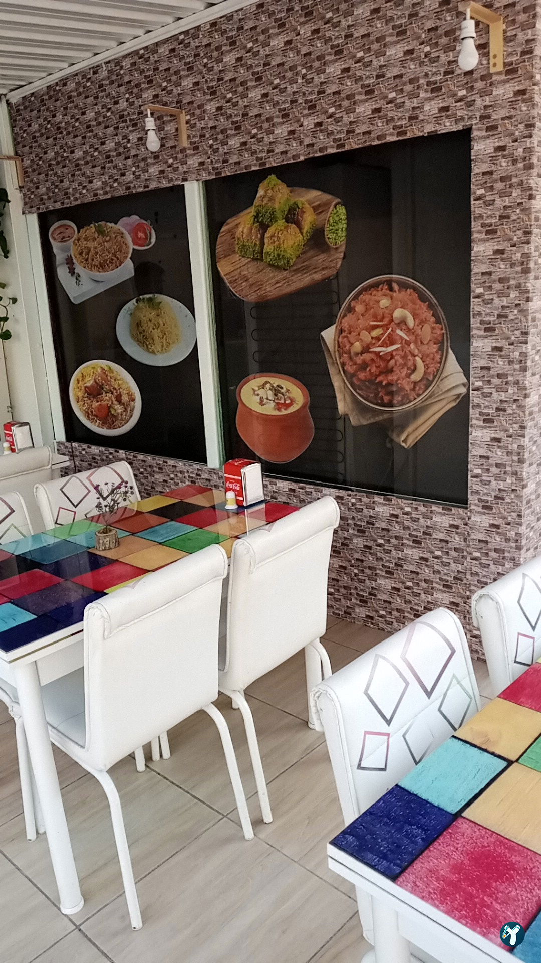 Desi Food Pakistani & Indian Restaurant