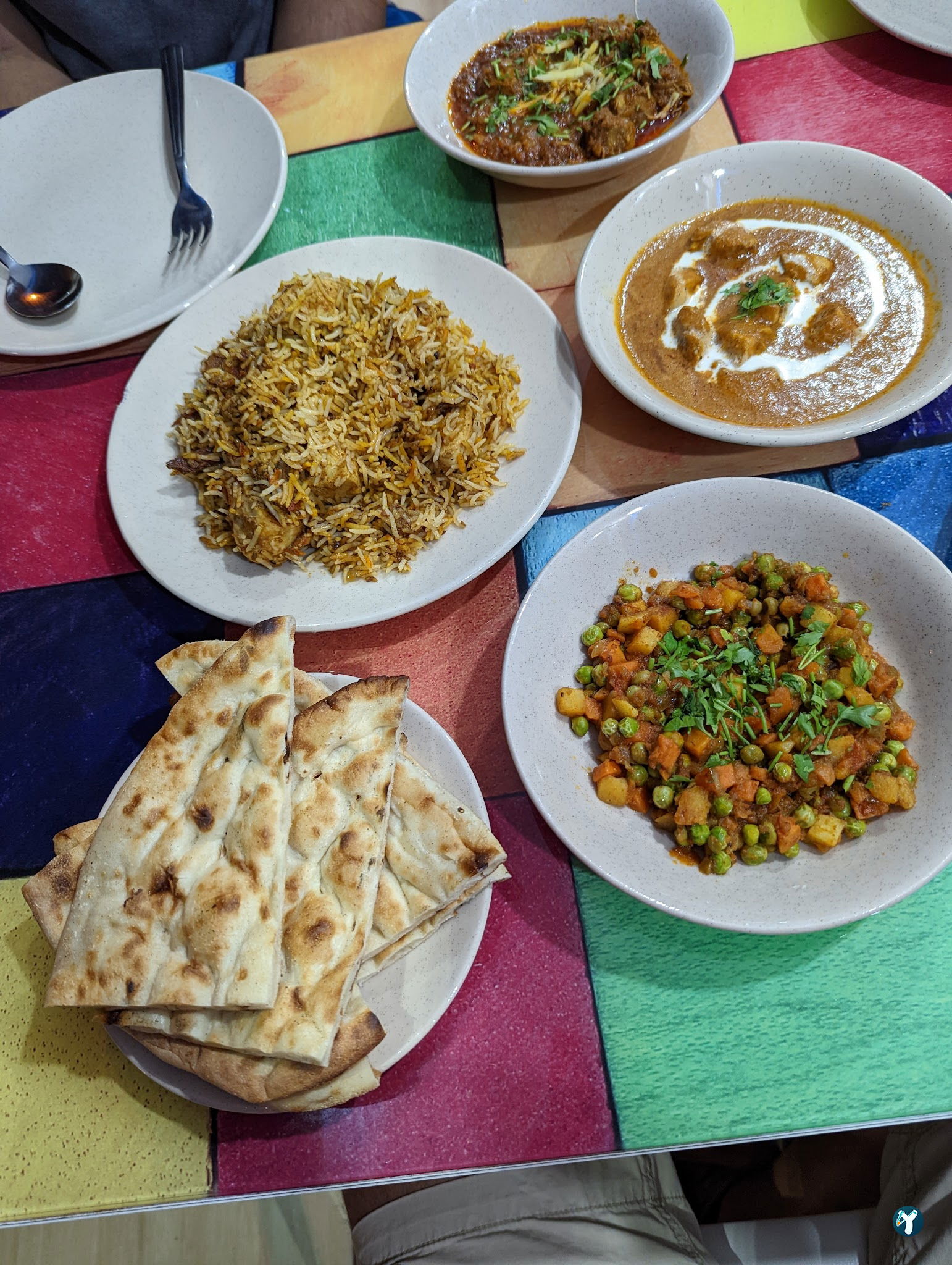 Desi Food Pakistani & Indian Restaurant