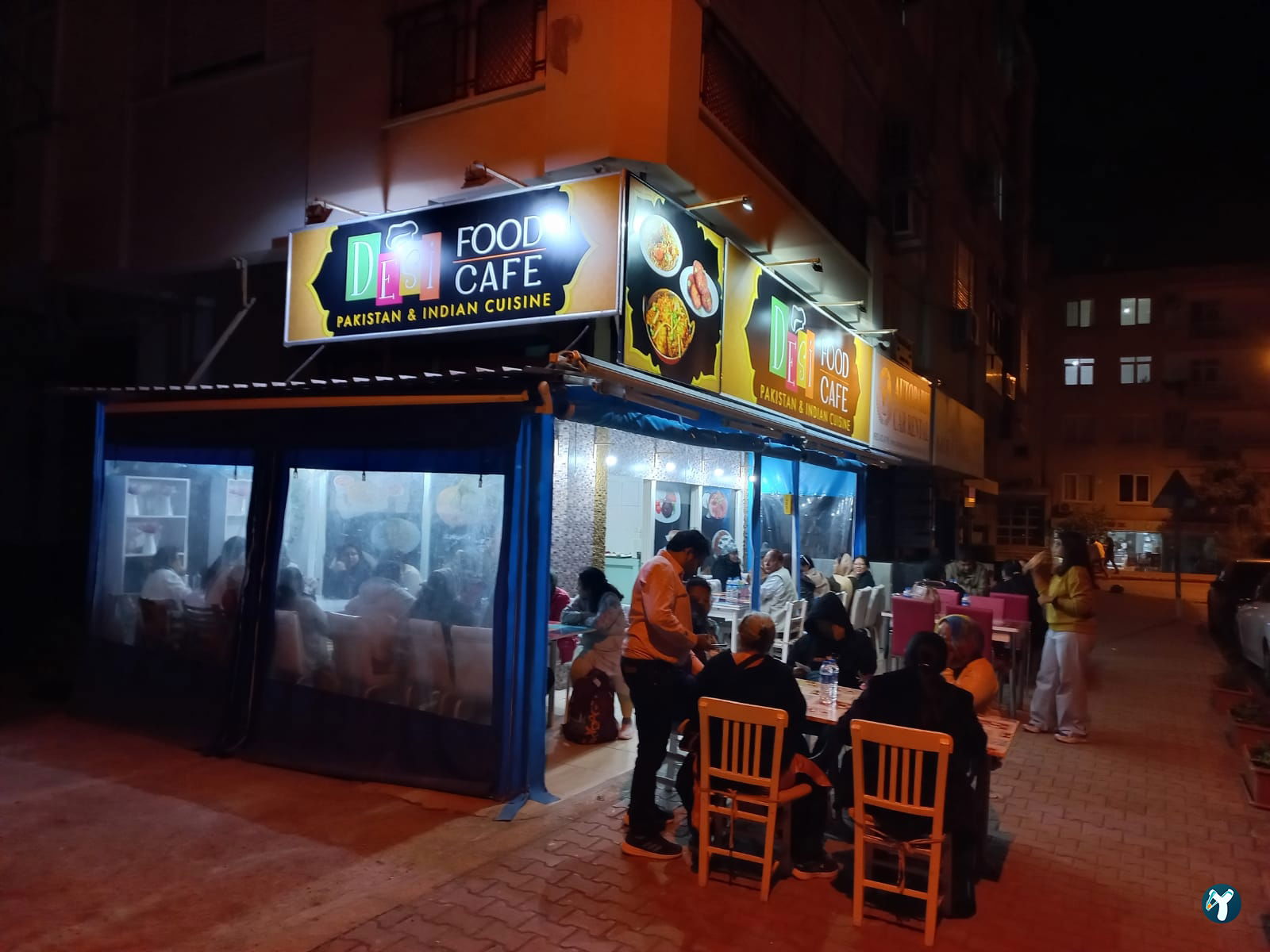 Desi Food Pakistani & Indian Restaurant