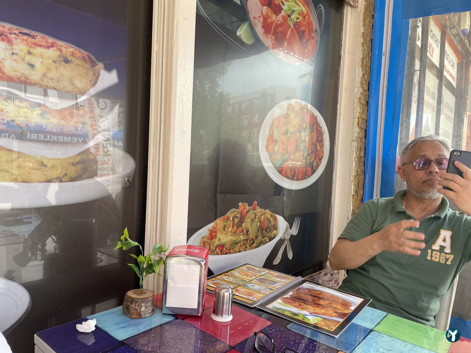Desi Food Pakistani & Indian Restaurant