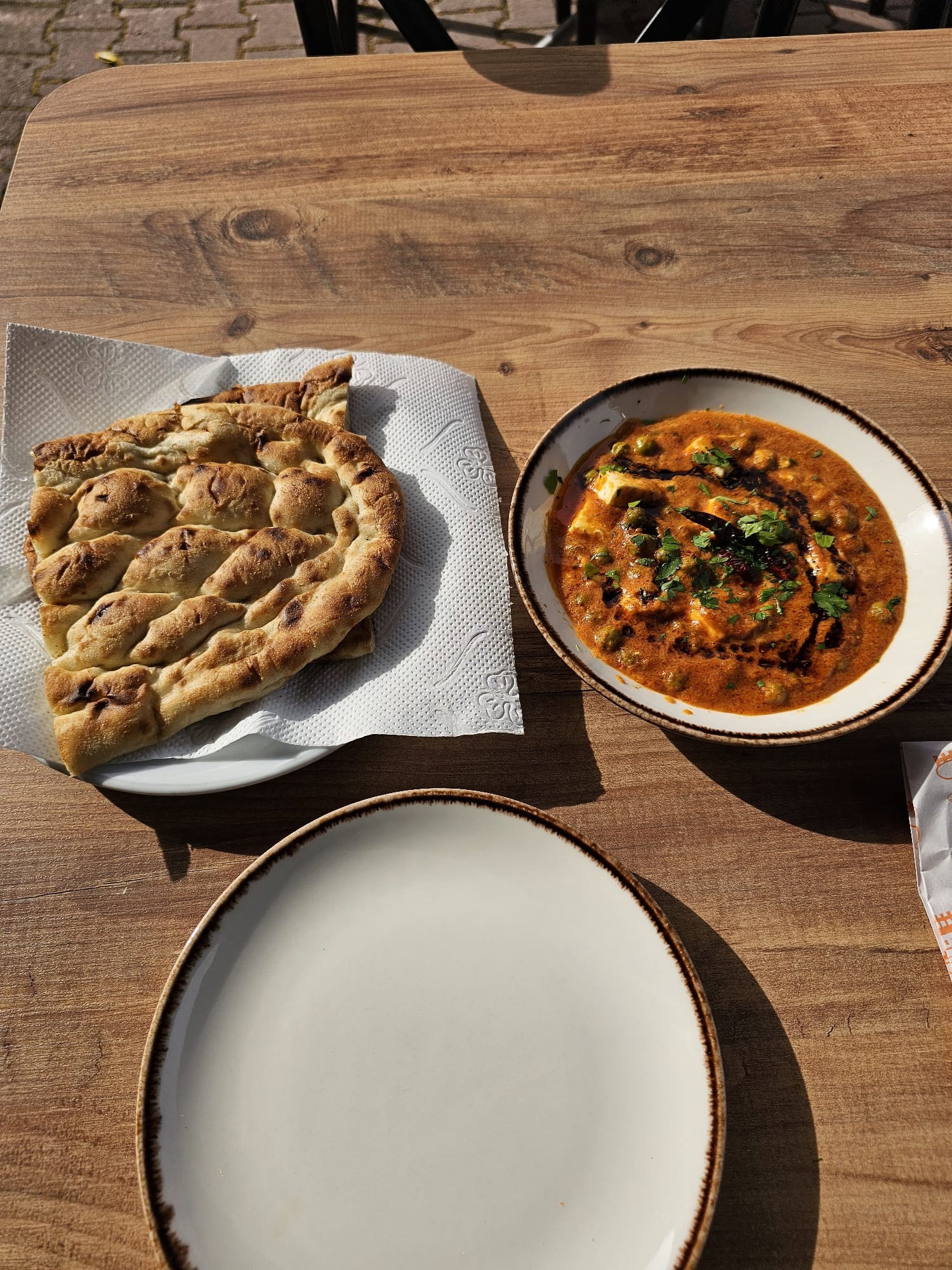 Desi Food Pakistani & Indian Restaurant