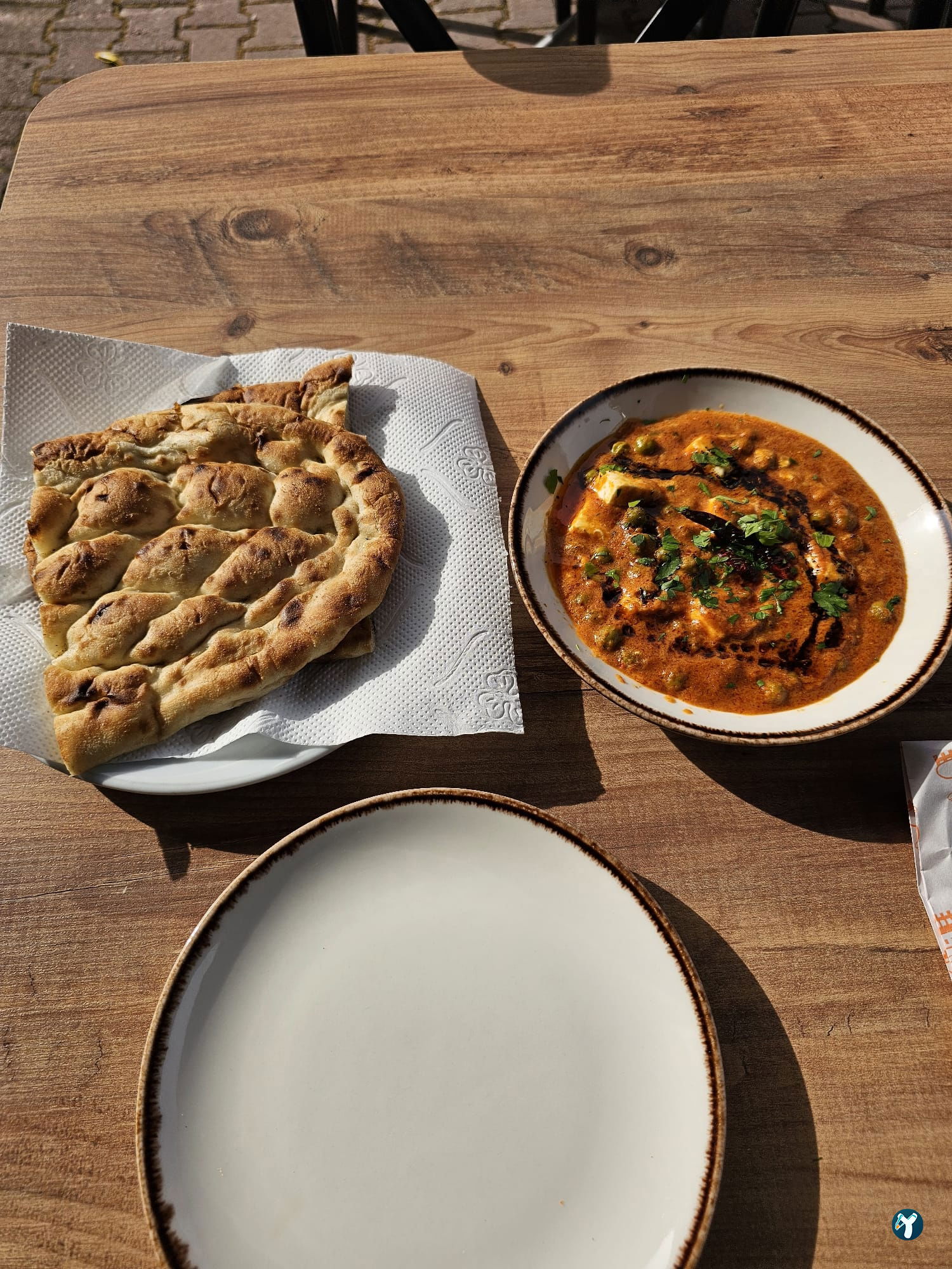 Desi Food Pakistani & Indian Restaurant