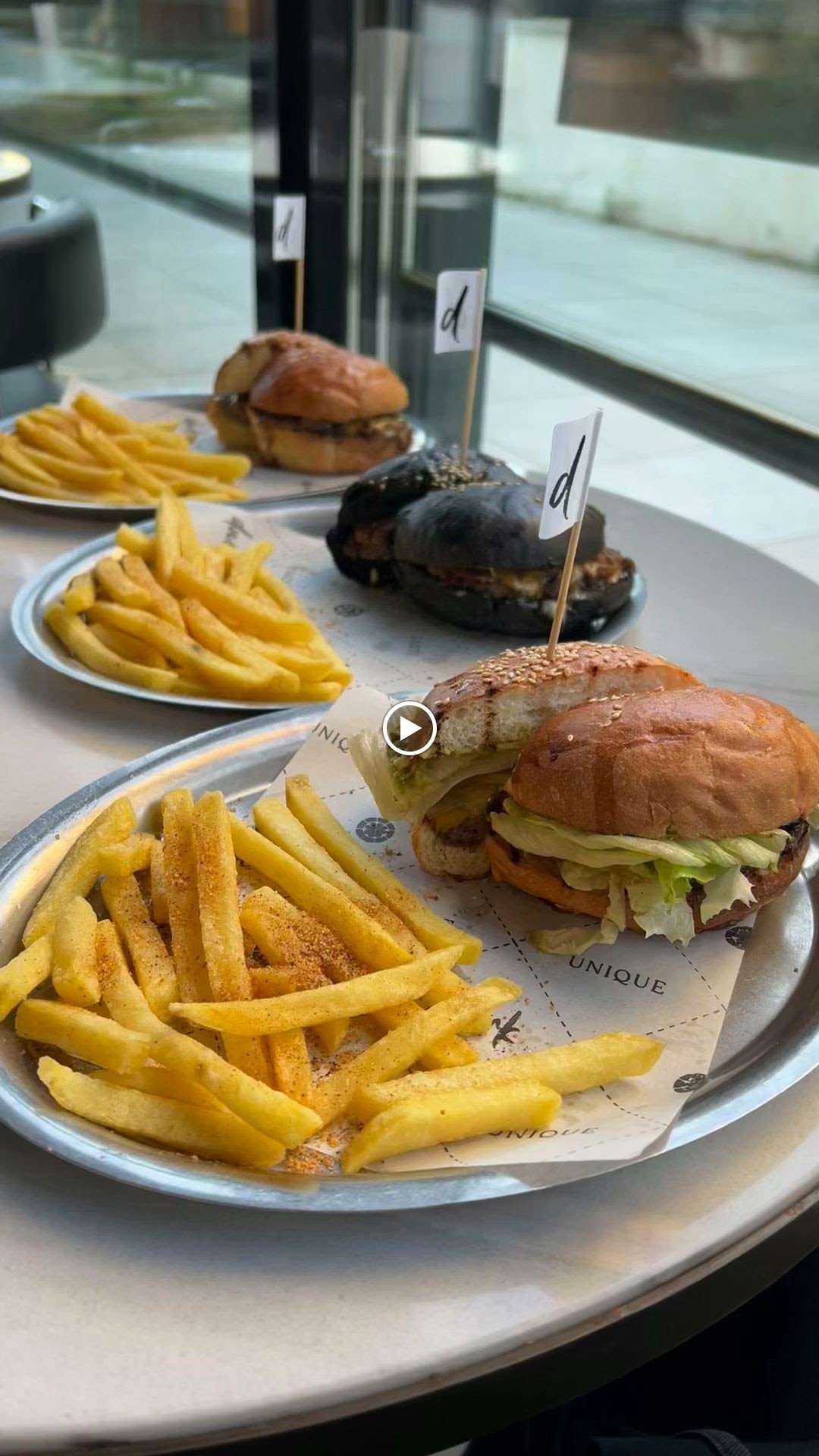 Dark Burger
