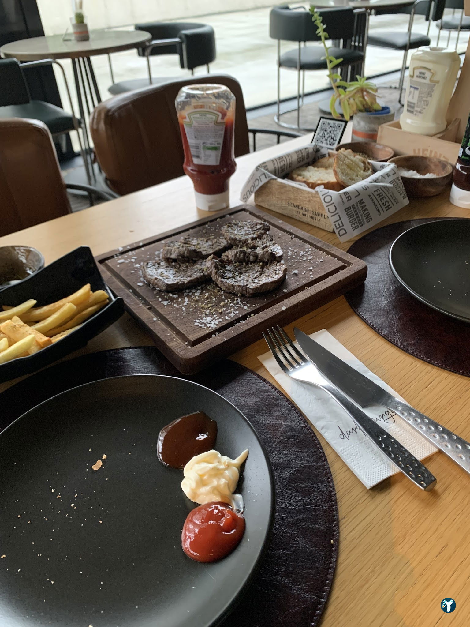 Dark Burger