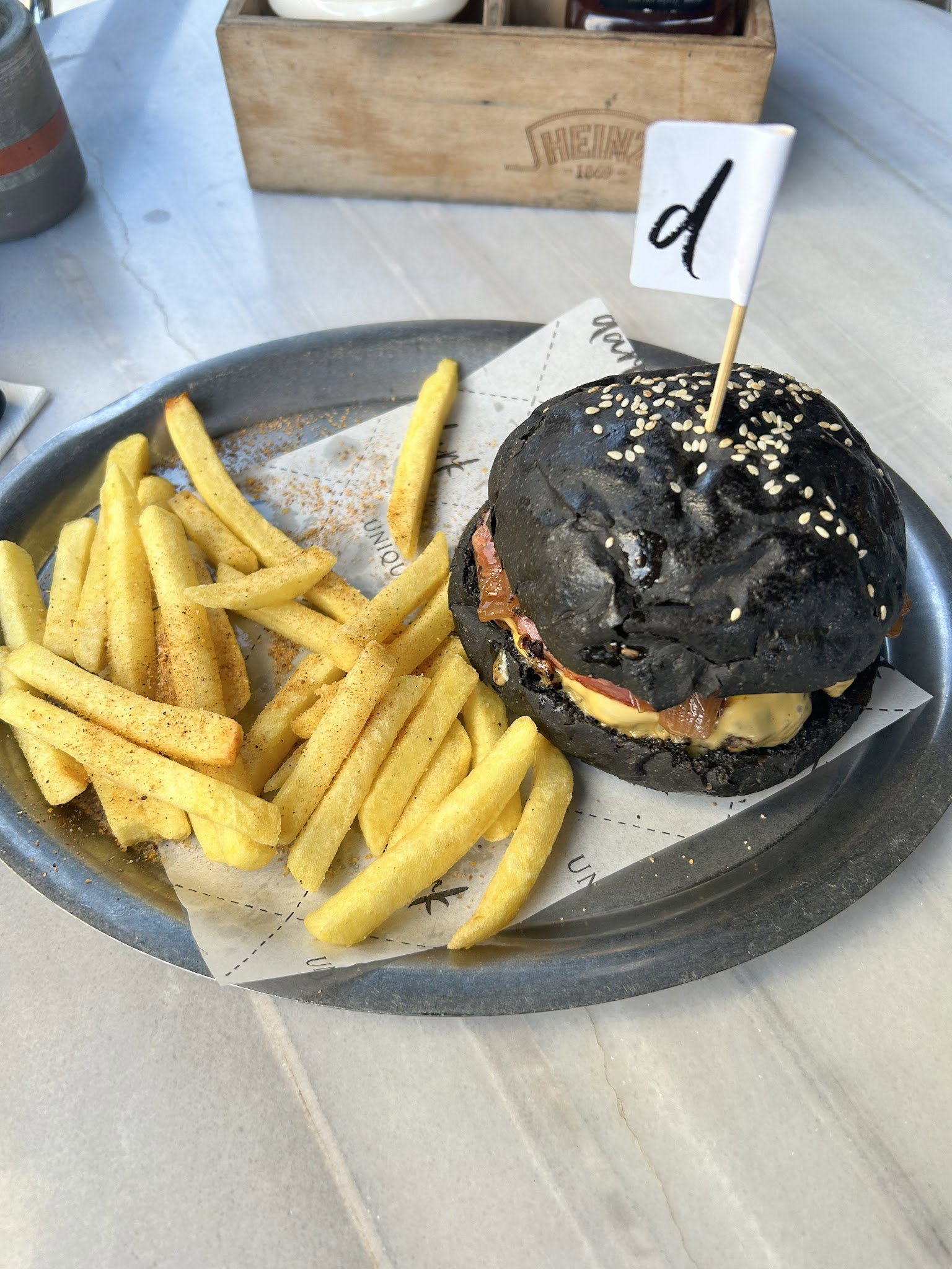 Dark Burger