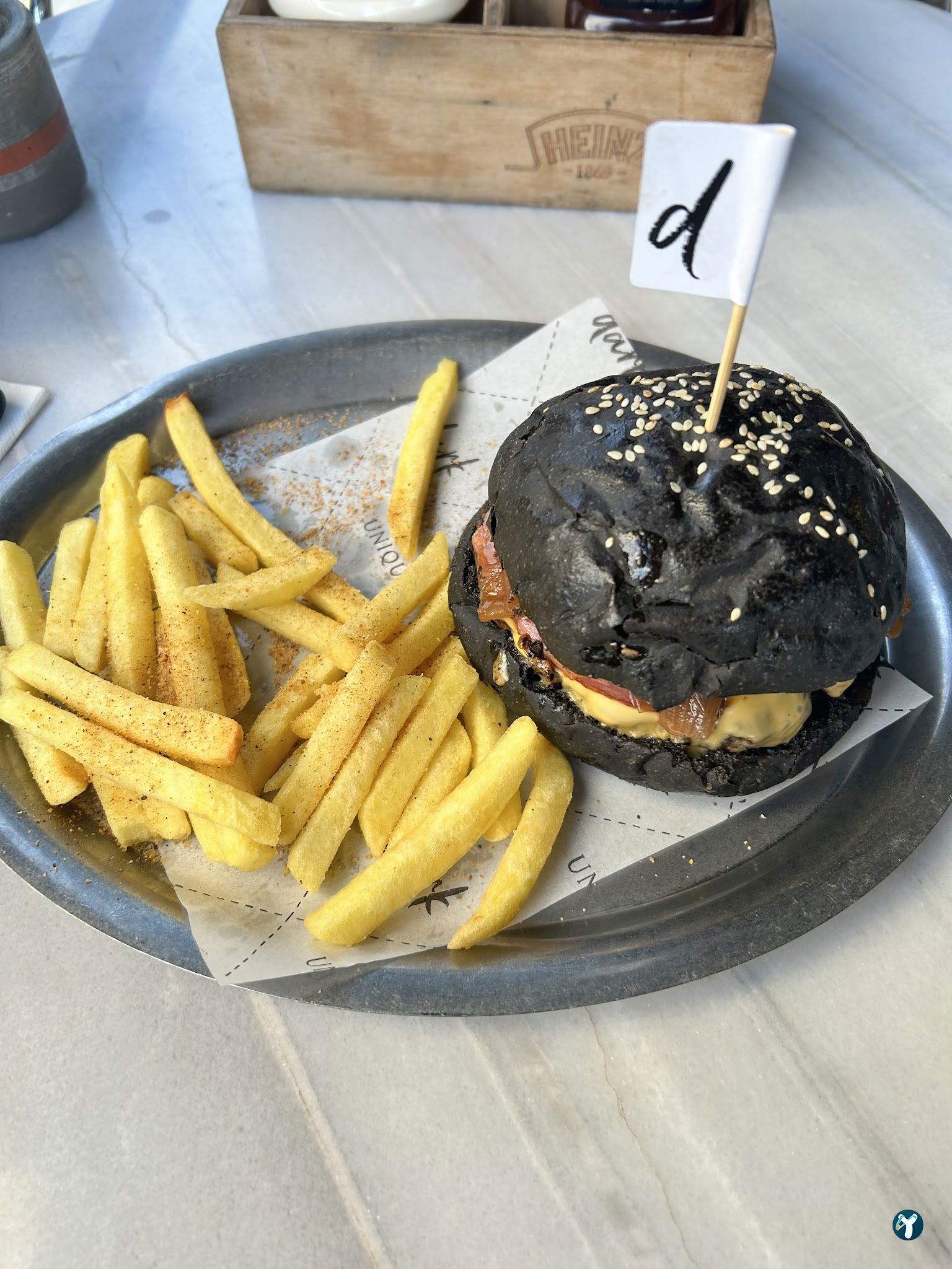 Dark Burger
