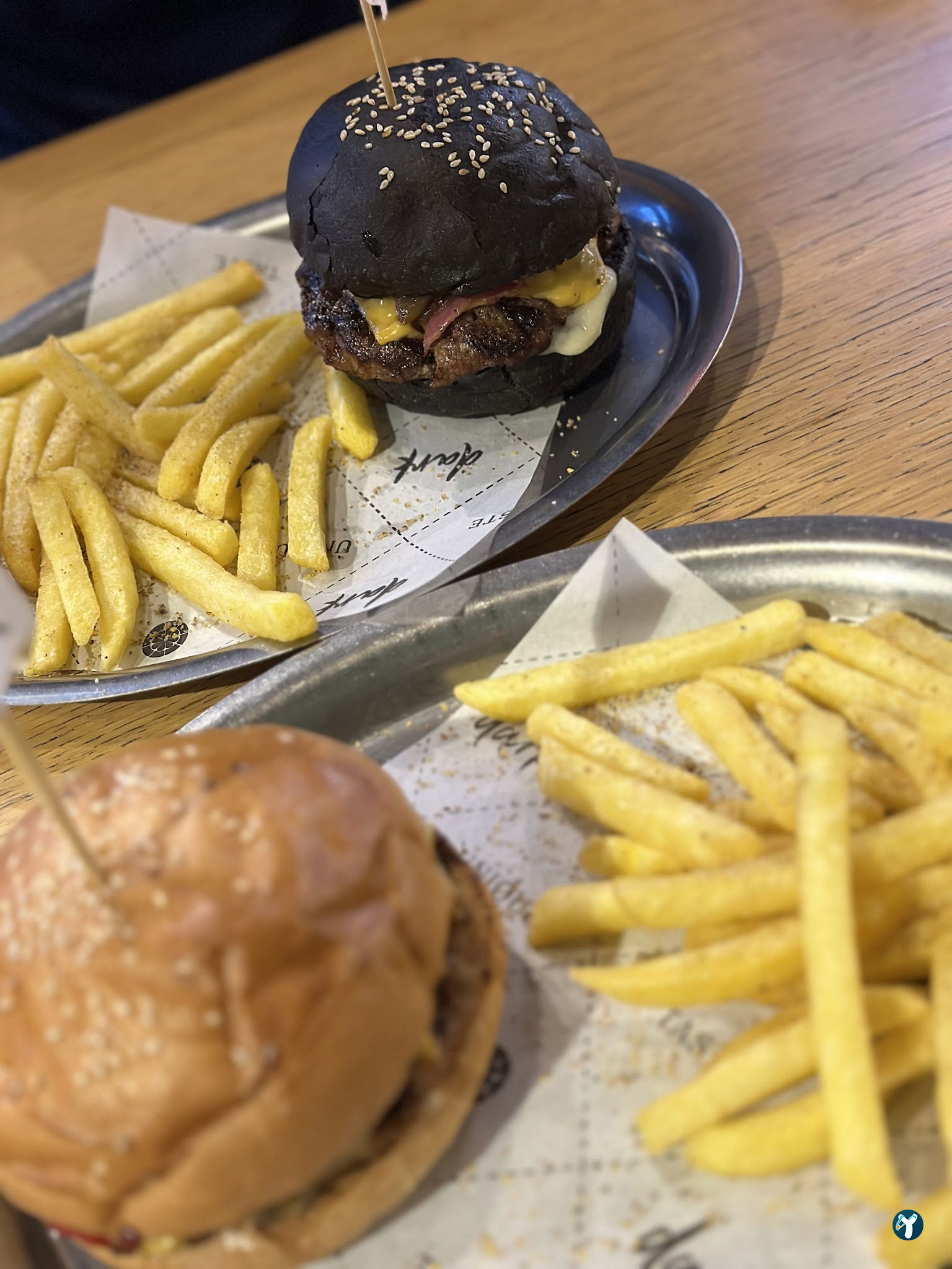 Dark Burger