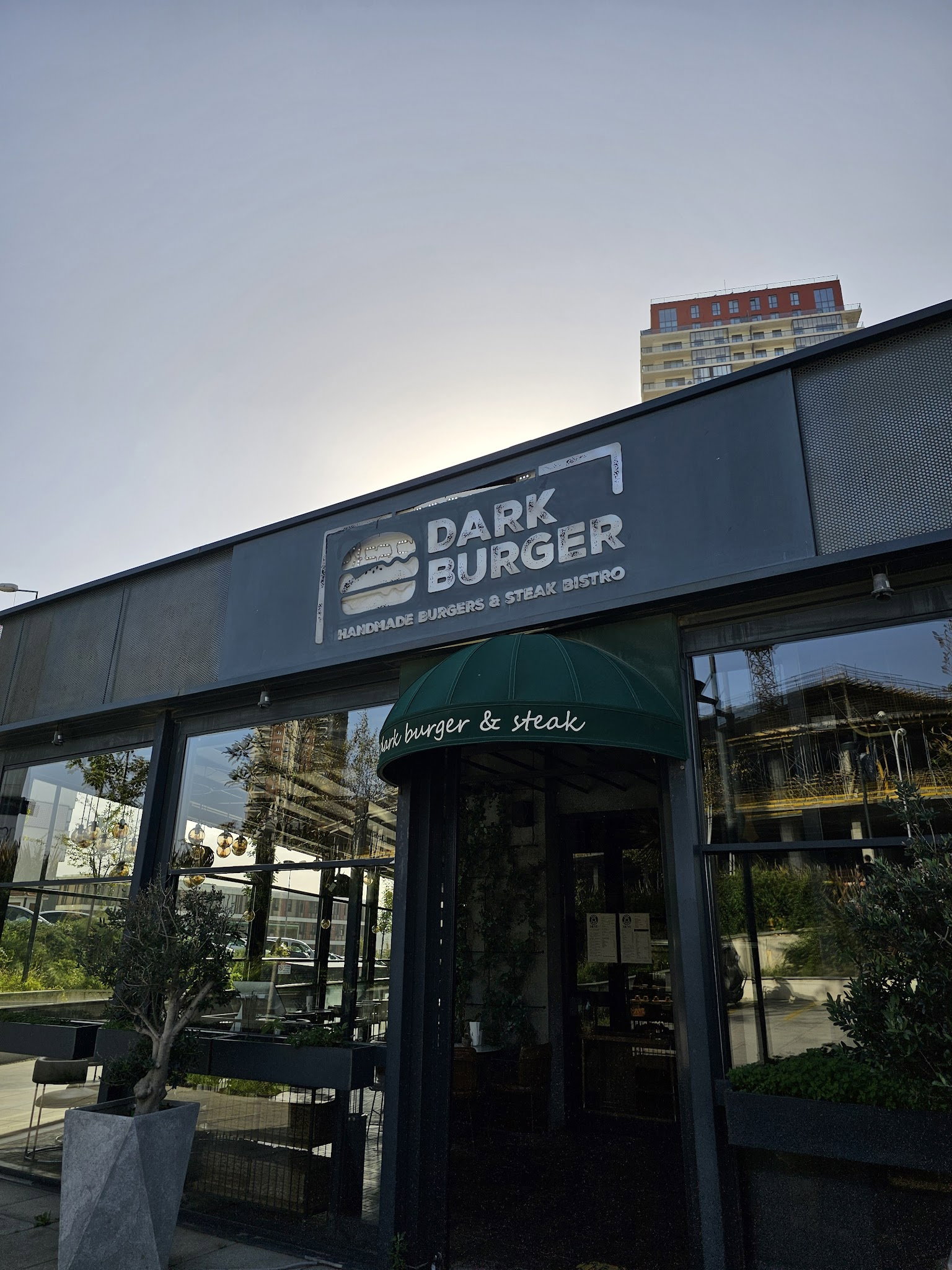 Dark Burger