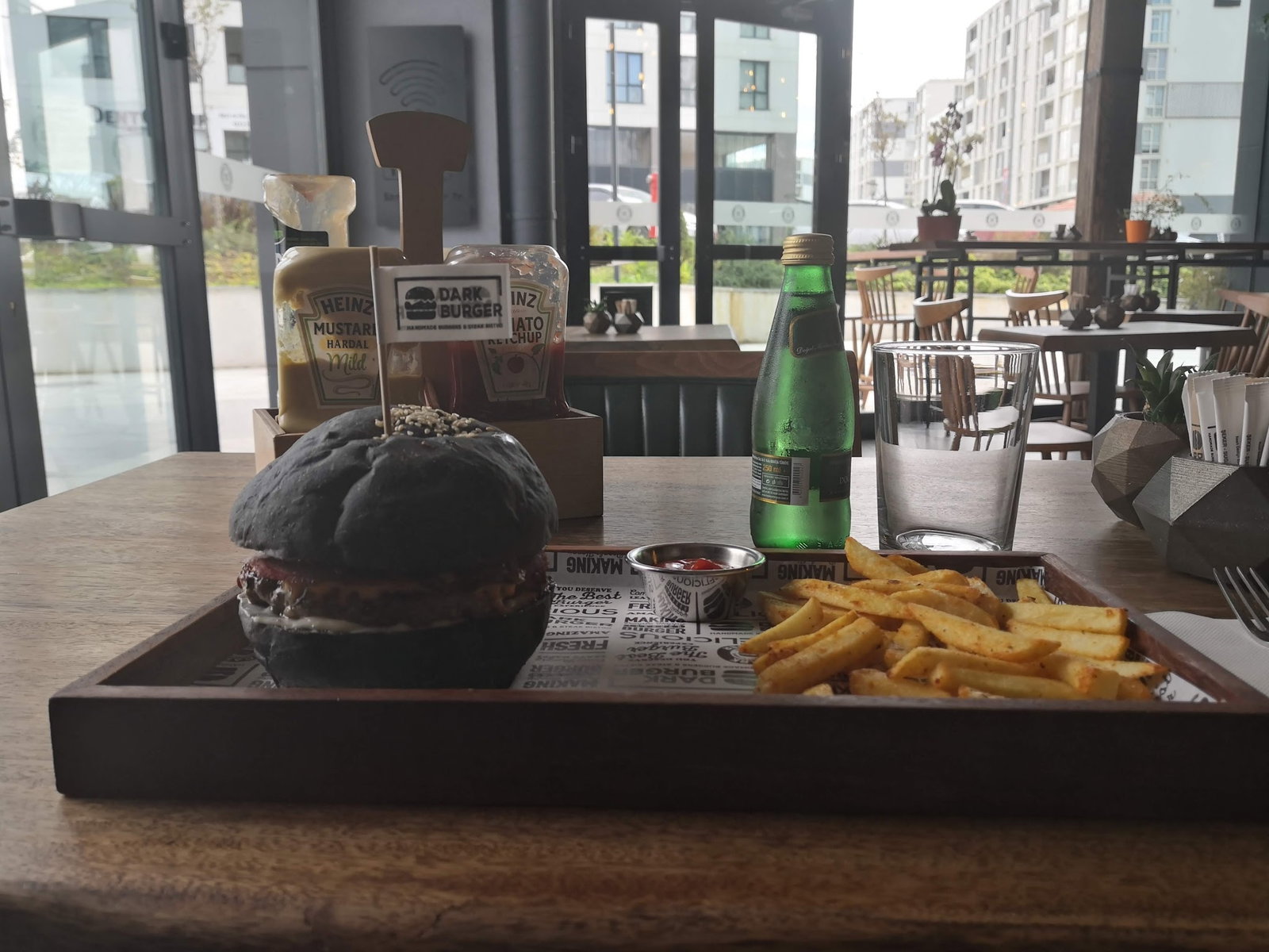 Dark Burger