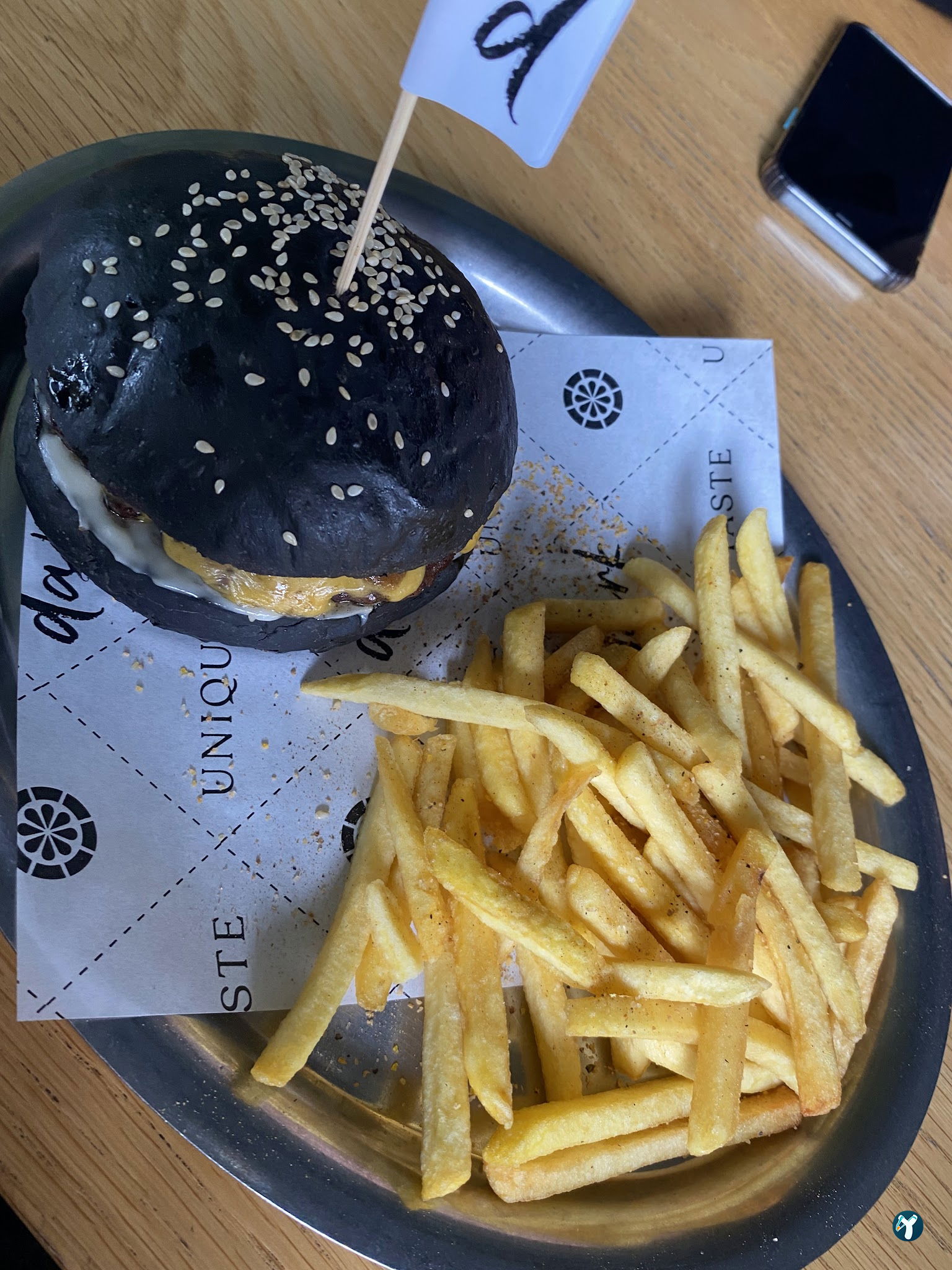 Dark Burger