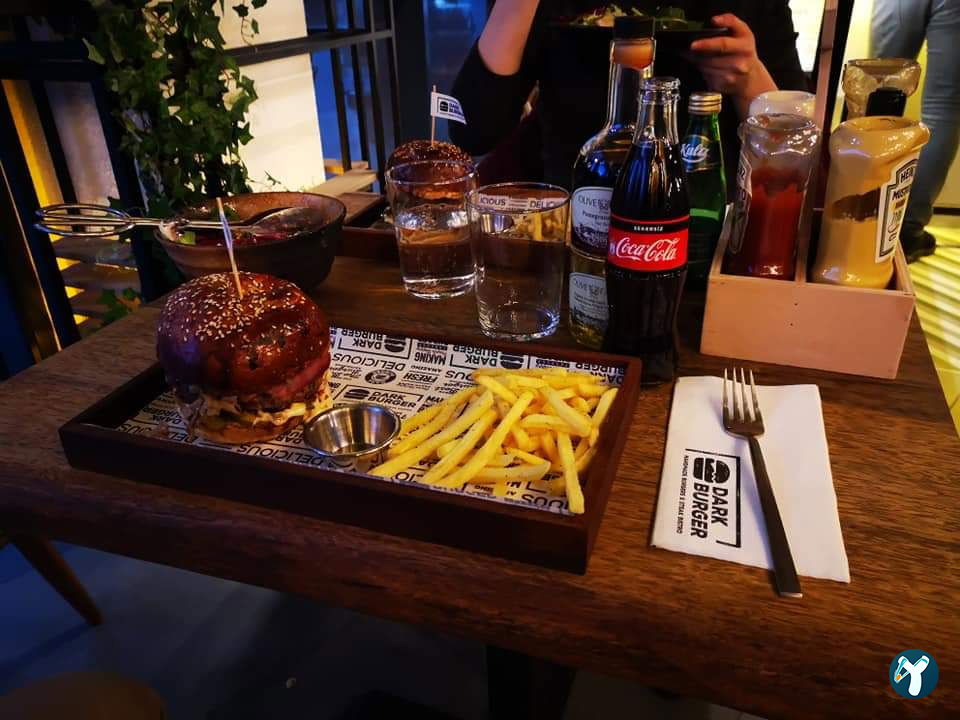 Dark Burger