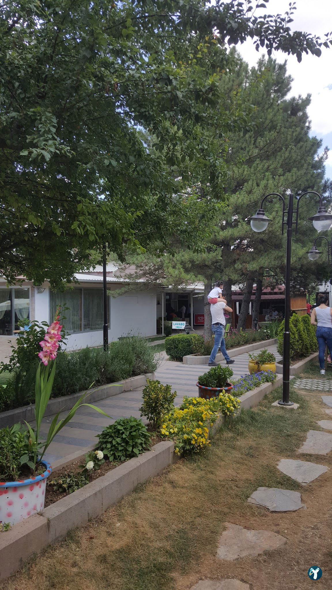 Eğriçimen İncek Izgara & Kahvalti & Et Restaurant