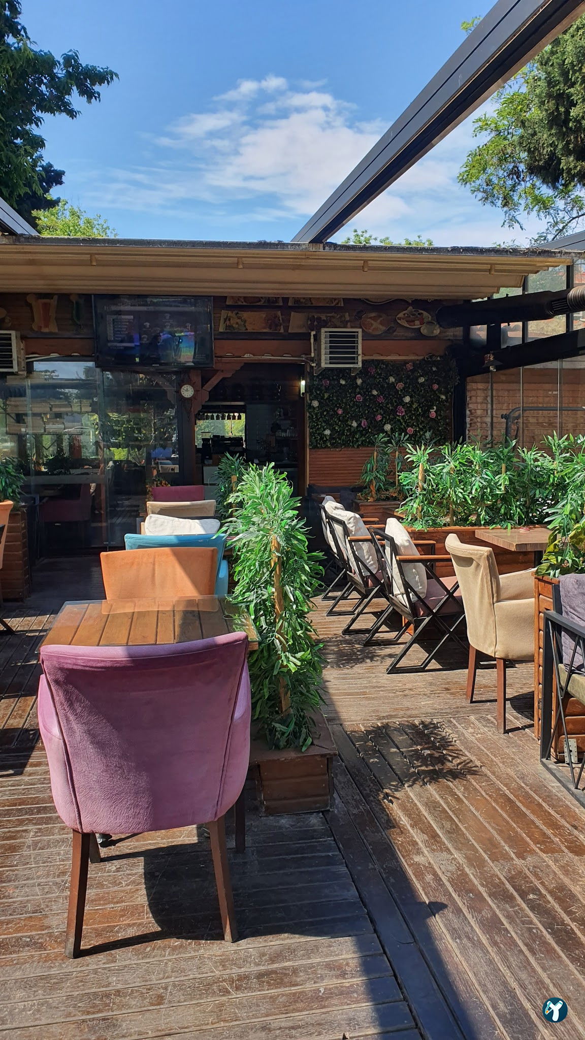 Cennet Bahçesi Cafe