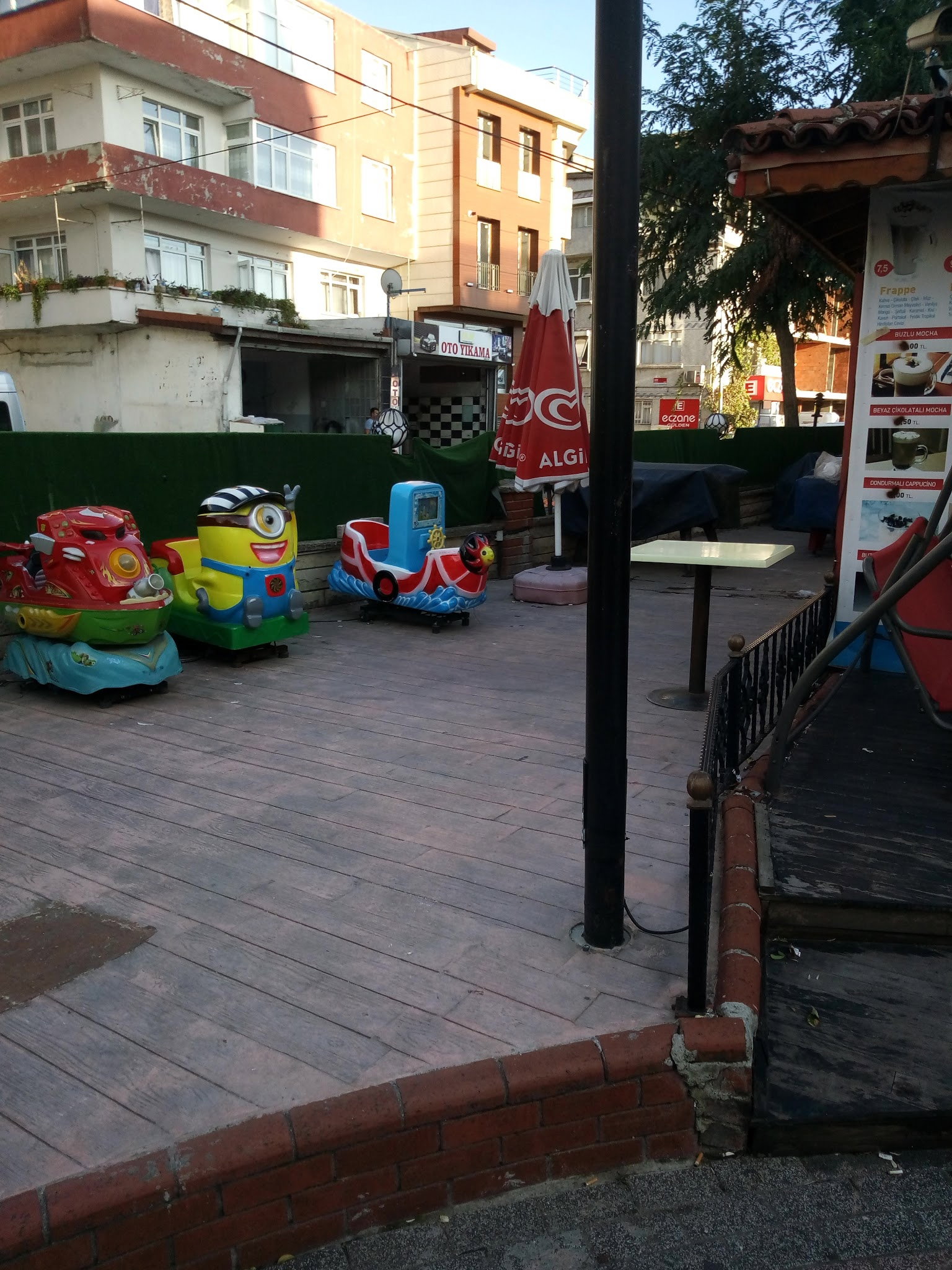 Cennet Bahçesi Cafe