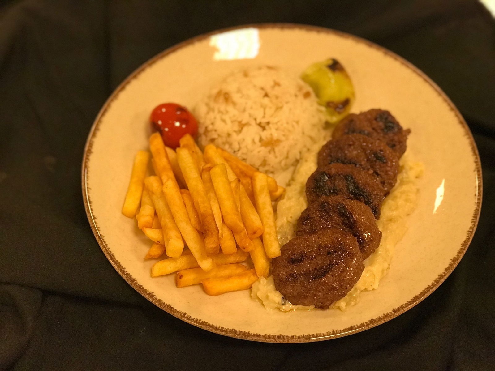 Maltepe Belediyesi Serenat Cafe Sosyal Tesisi