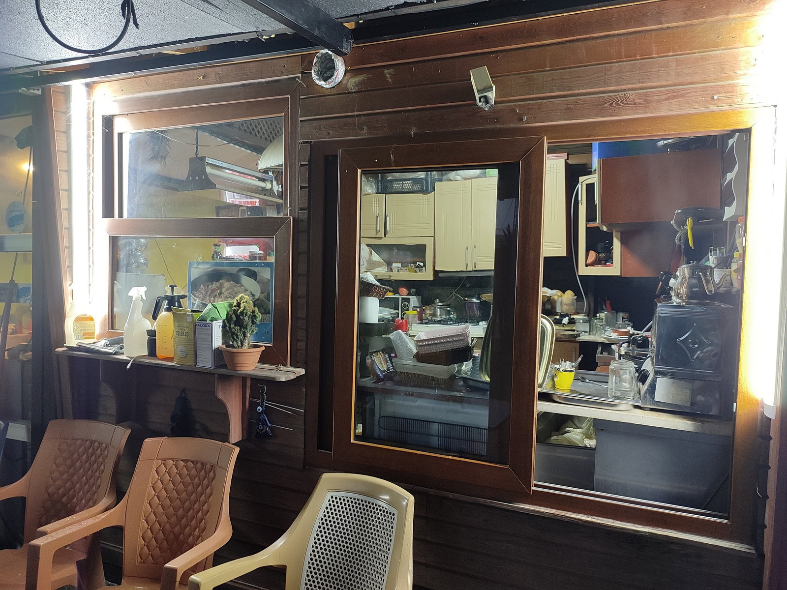 Köyüm Kafe - Köy Yumurtası - Yöresel Ürünler Manda - Keçi Yoğurdu