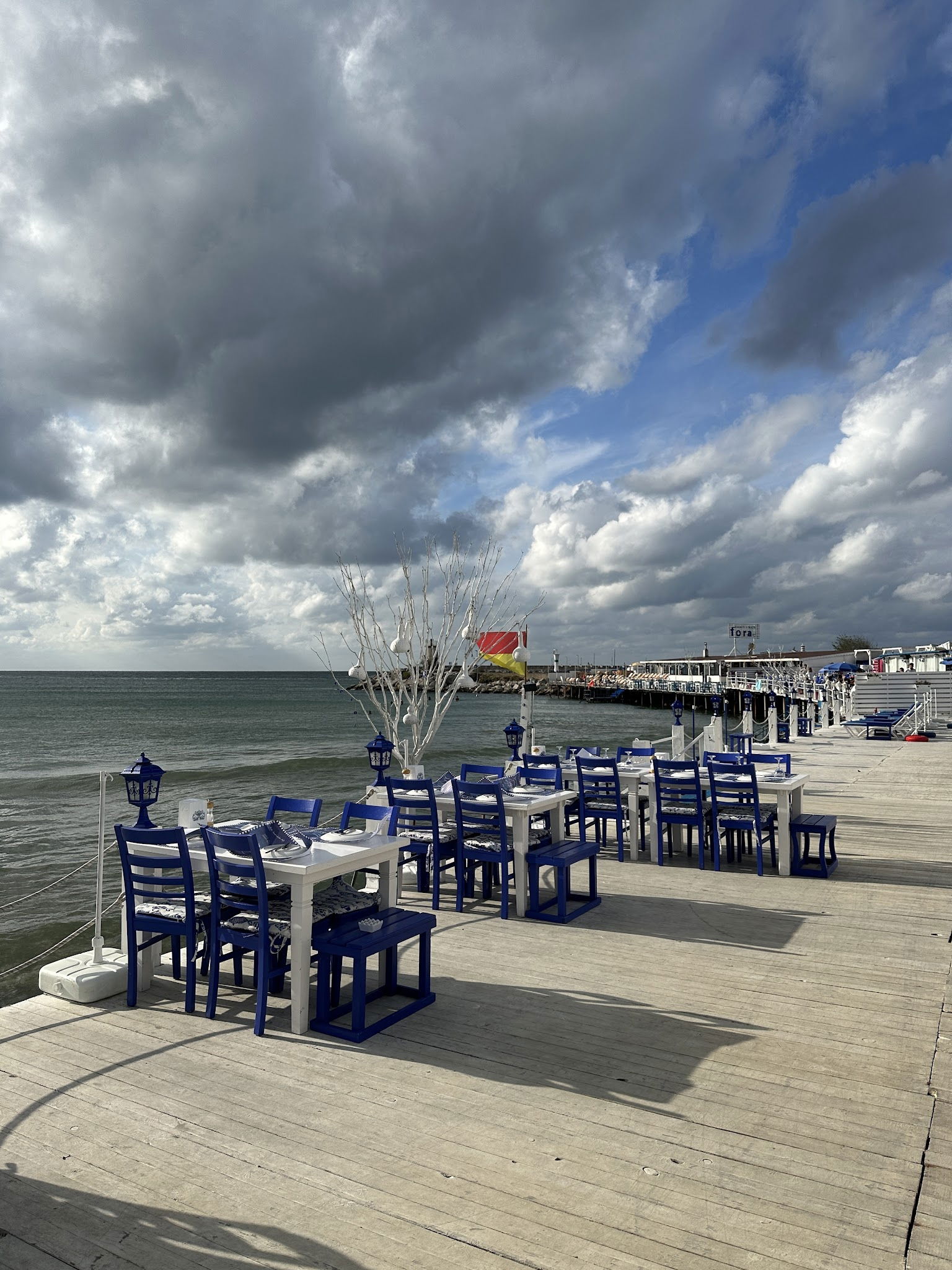 Vip Beach & Fish Restaurant