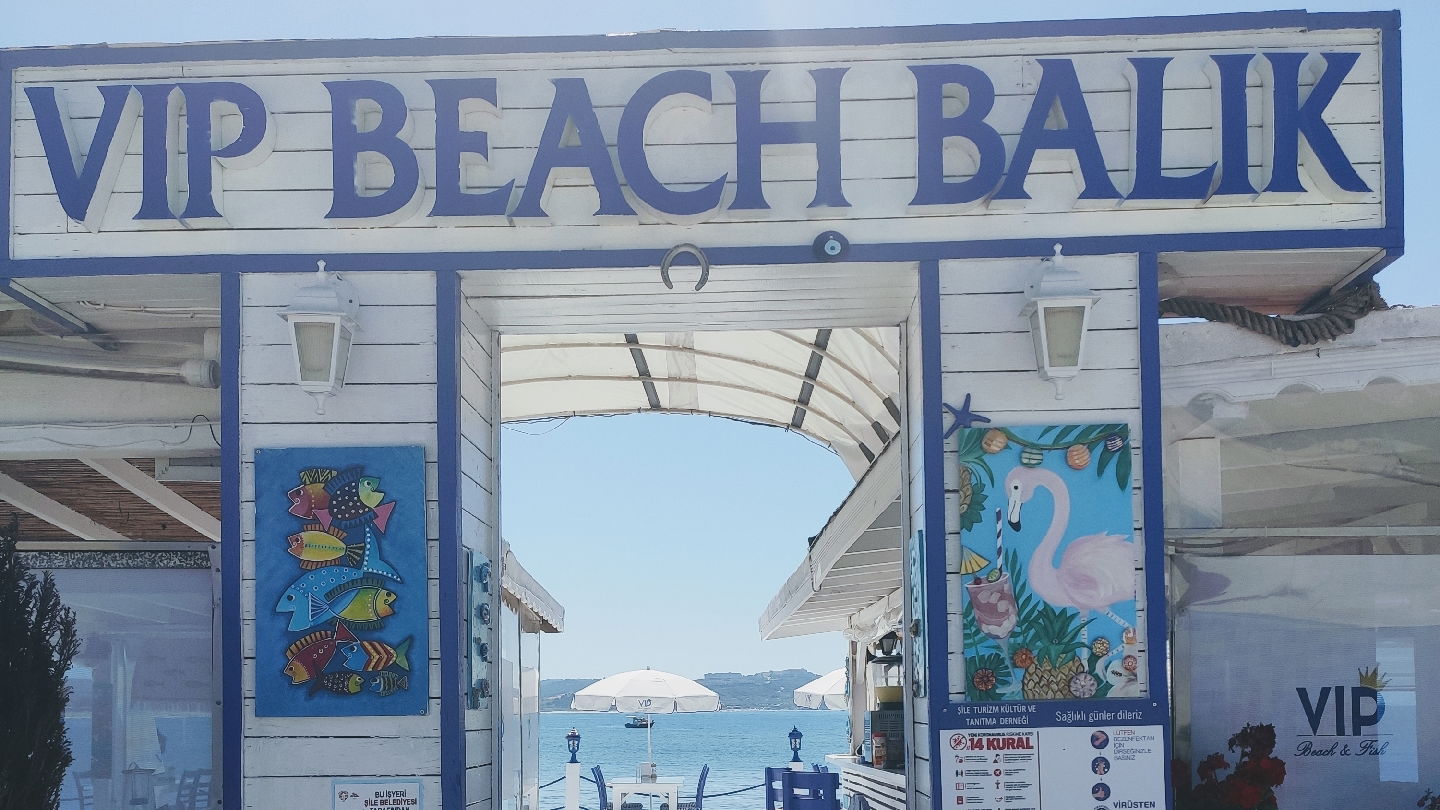 Vip Beach & Fish Restaurant