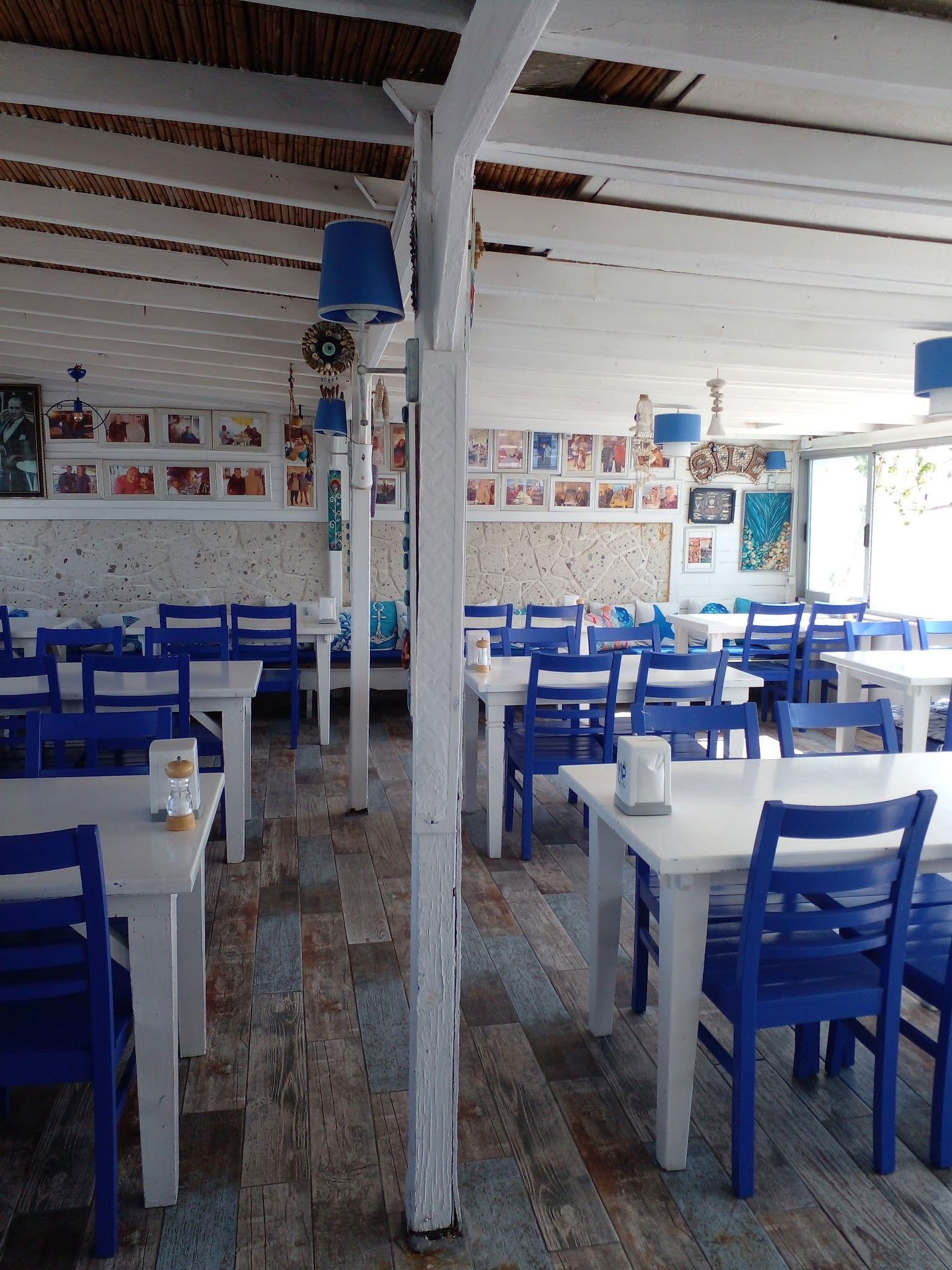 Vip Beach & Fish Restaurant