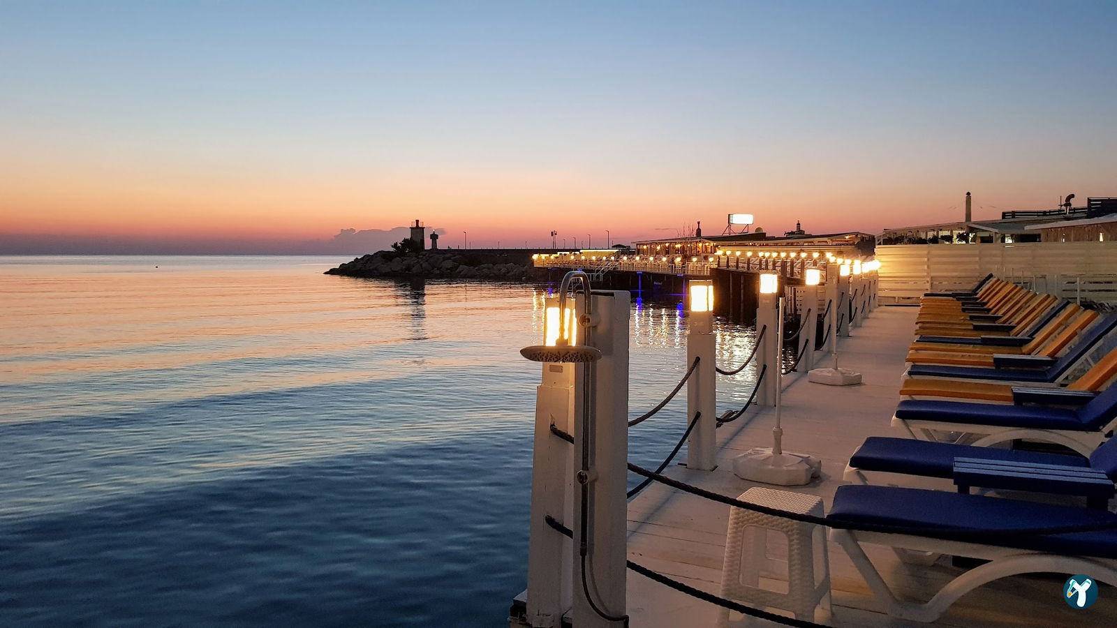 Vip Beach & Fish Restaurant