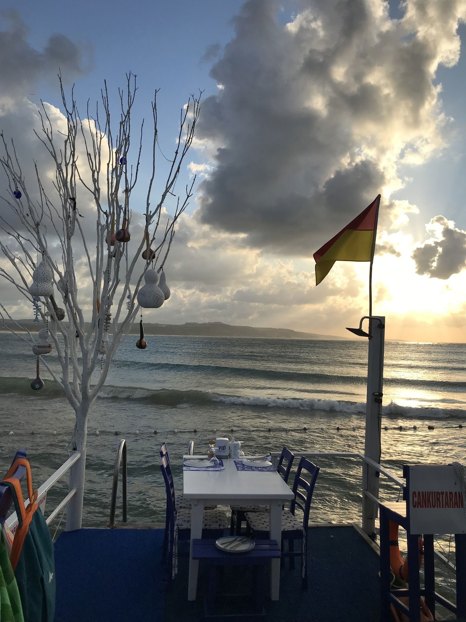 Vip Beach & Fish Restaurant