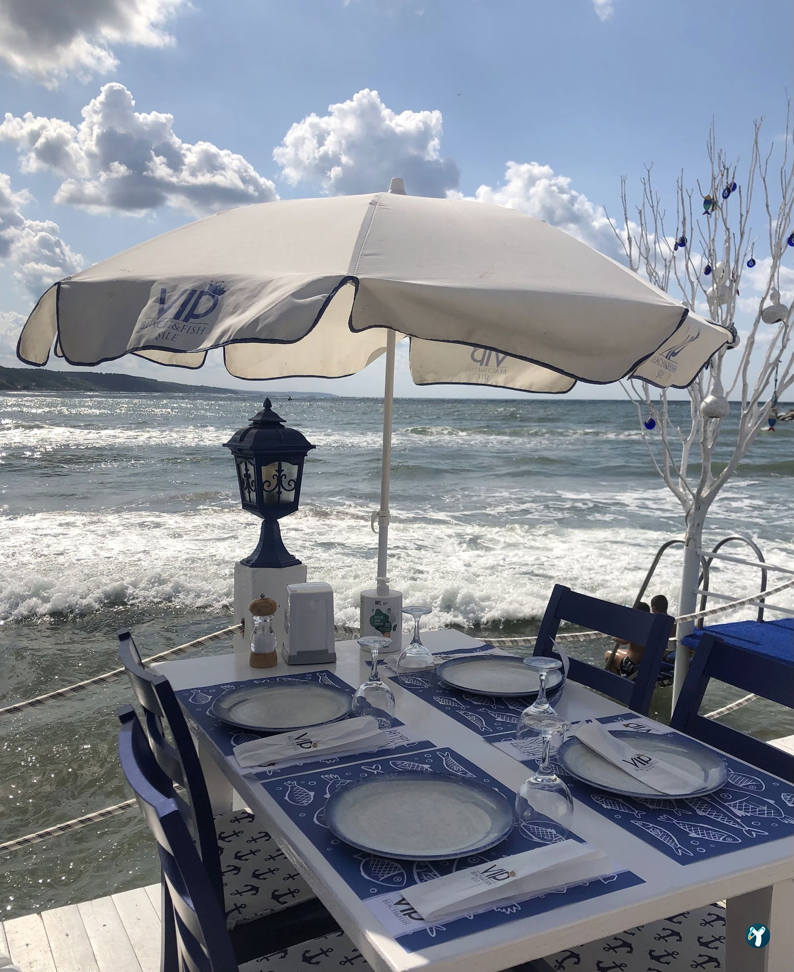 Vip Beach & Fish Restaurant