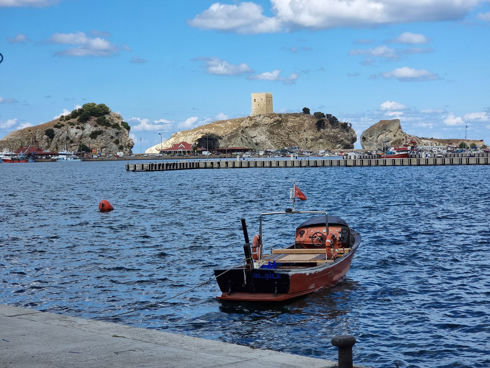 Vip Beach & Fish Restaurant