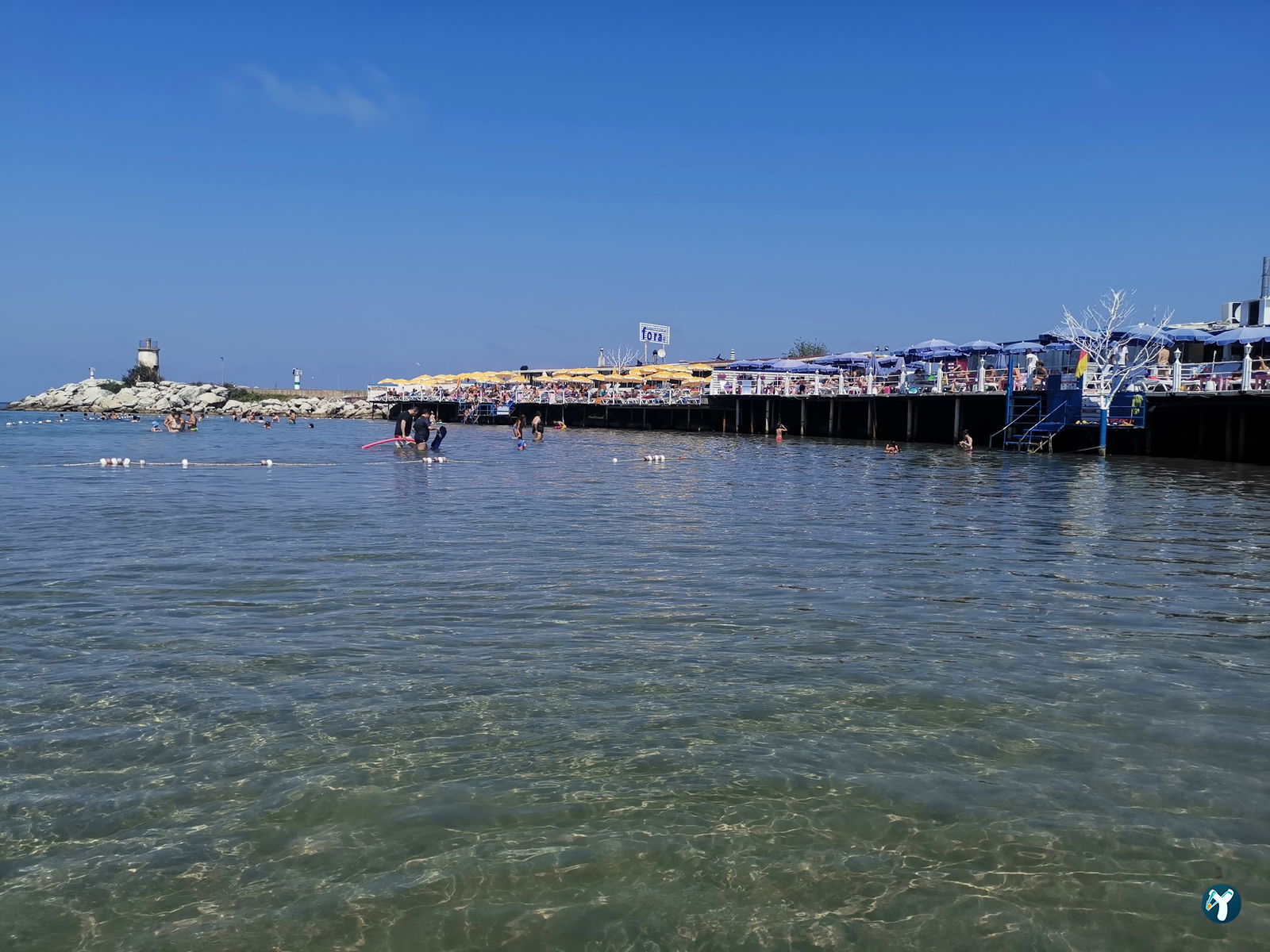 Vip Beach & Fish Restaurant