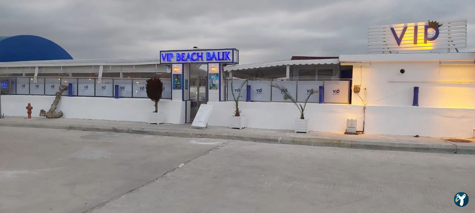 Vip Beach & Fish Restaurant