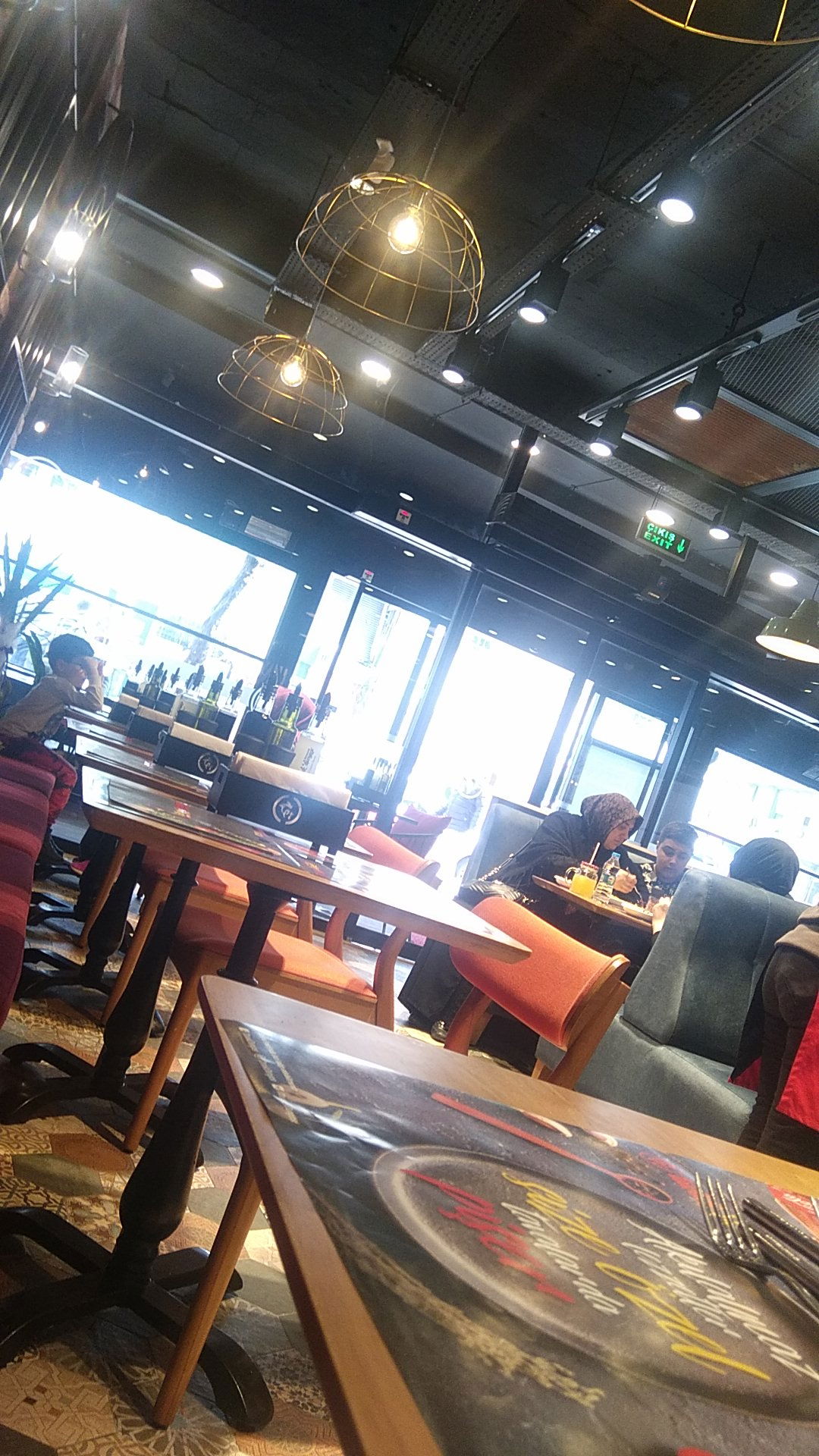 Tavuk Dünyası Gaziosmanpaşa Cadde