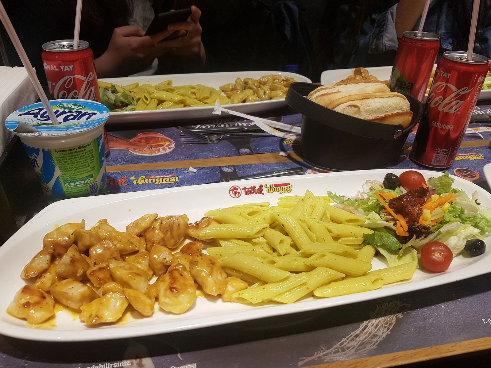 Tavuk Dünyası Gaziosmanpaşa Cadde