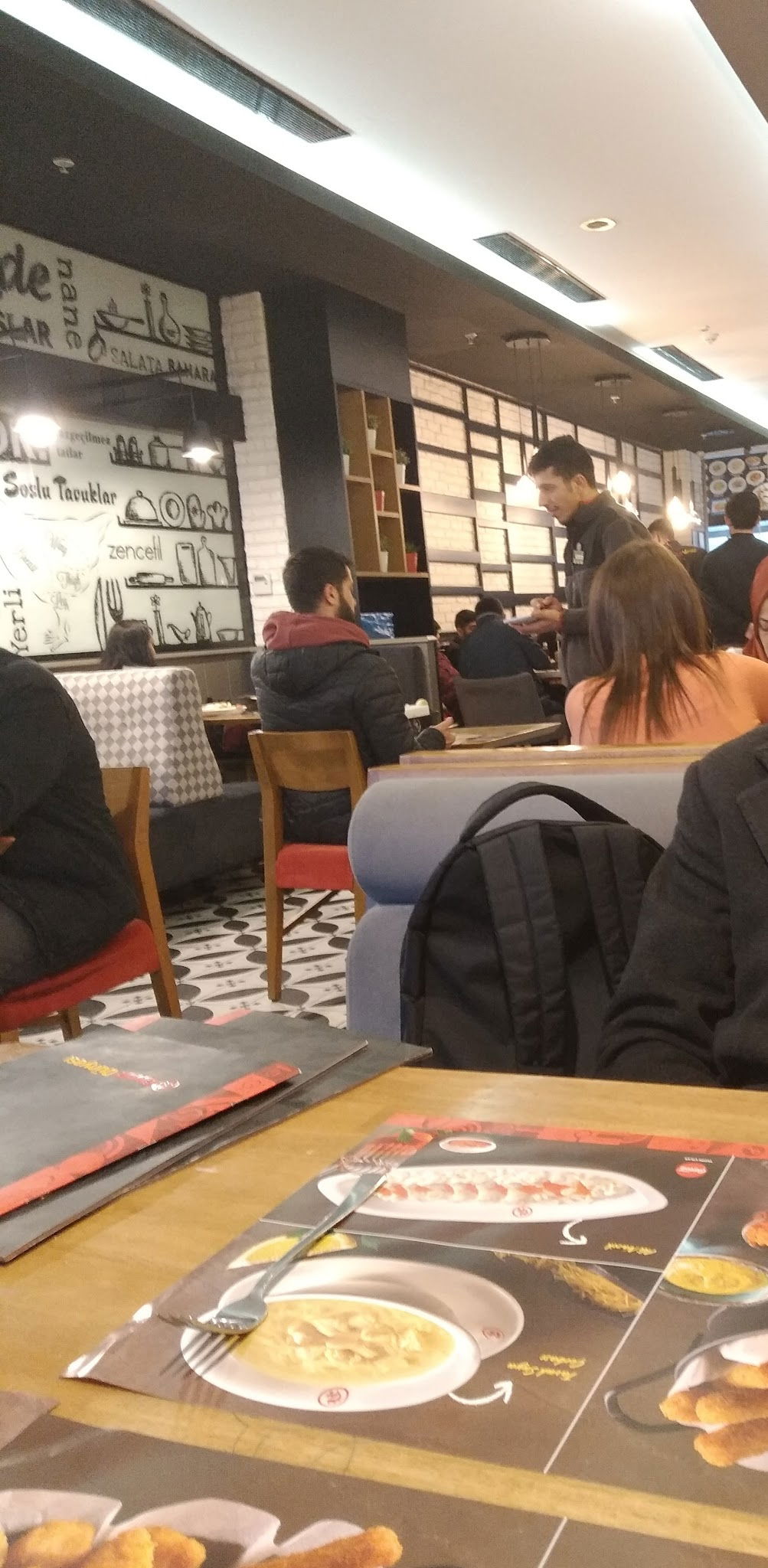 Tavuk Dünyası Gaziosmanpaşa Cadde