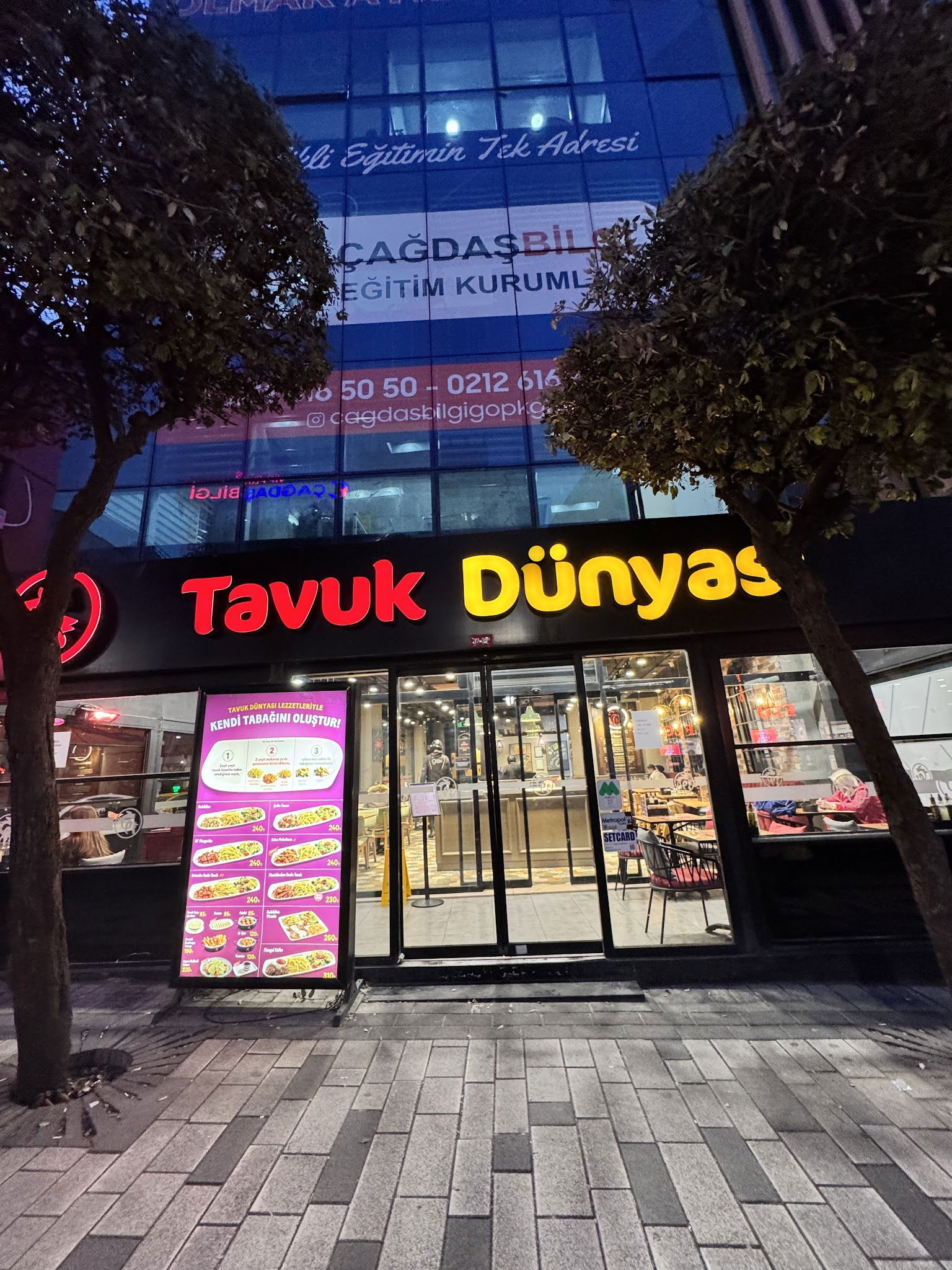 Tavuk Dünyası Gaziosmanpaşa Cadde