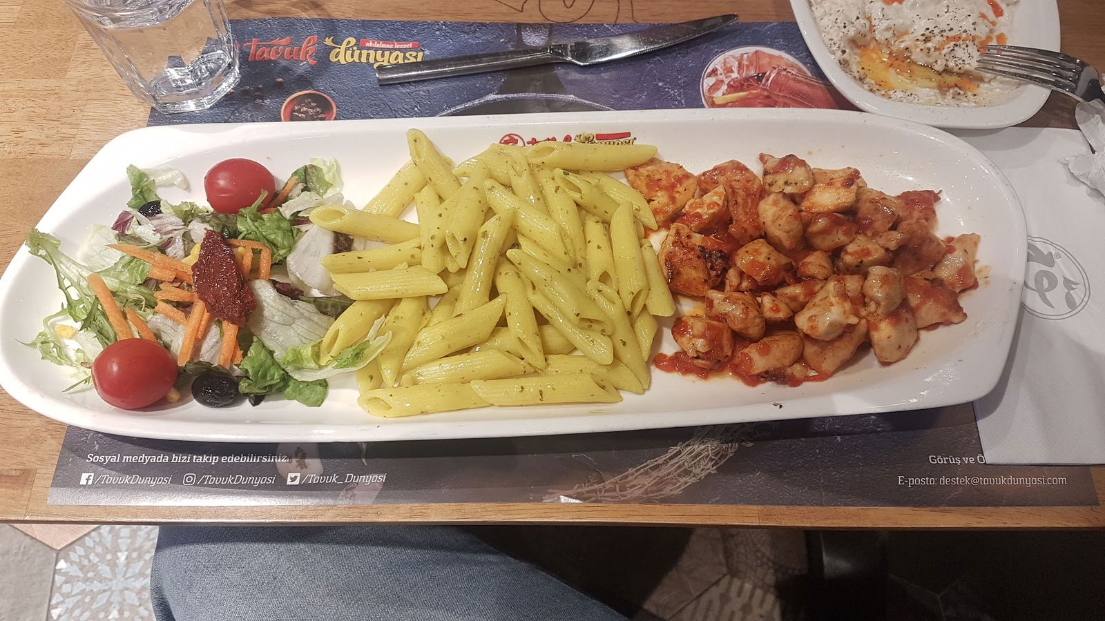 Tavuk Dünyası Gaziosmanpaşa Cadde