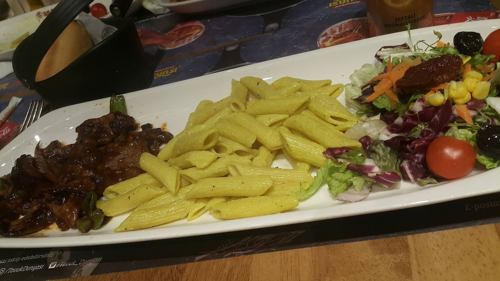 Tavuk Dünyası Gaziosmanpaşa Cadde