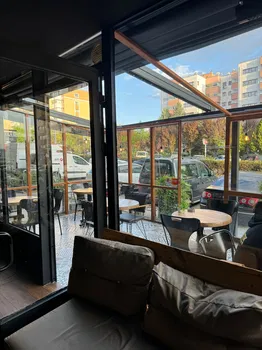 Strada Coffee Shop resimleri