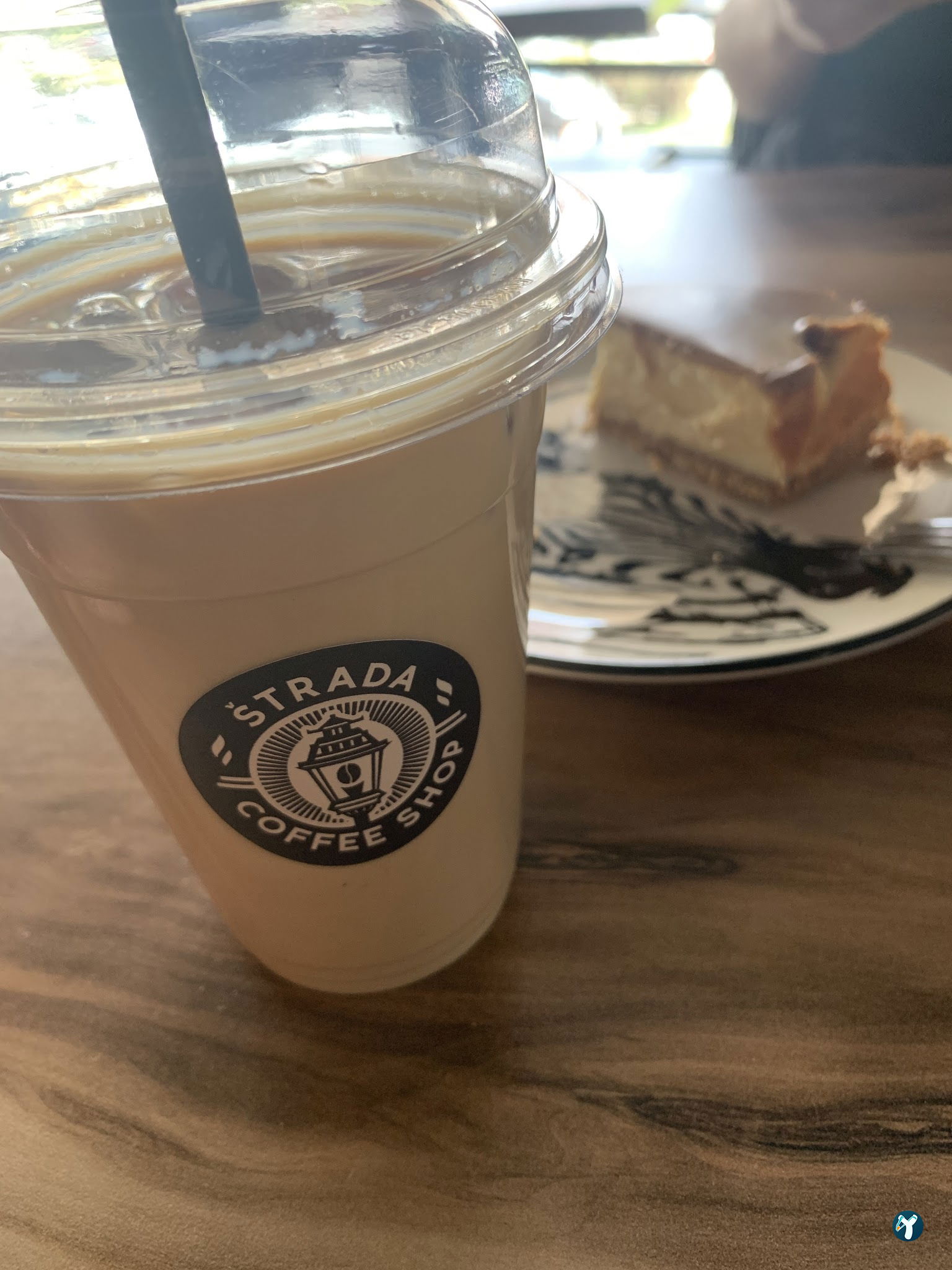 Strada Coffee Shop