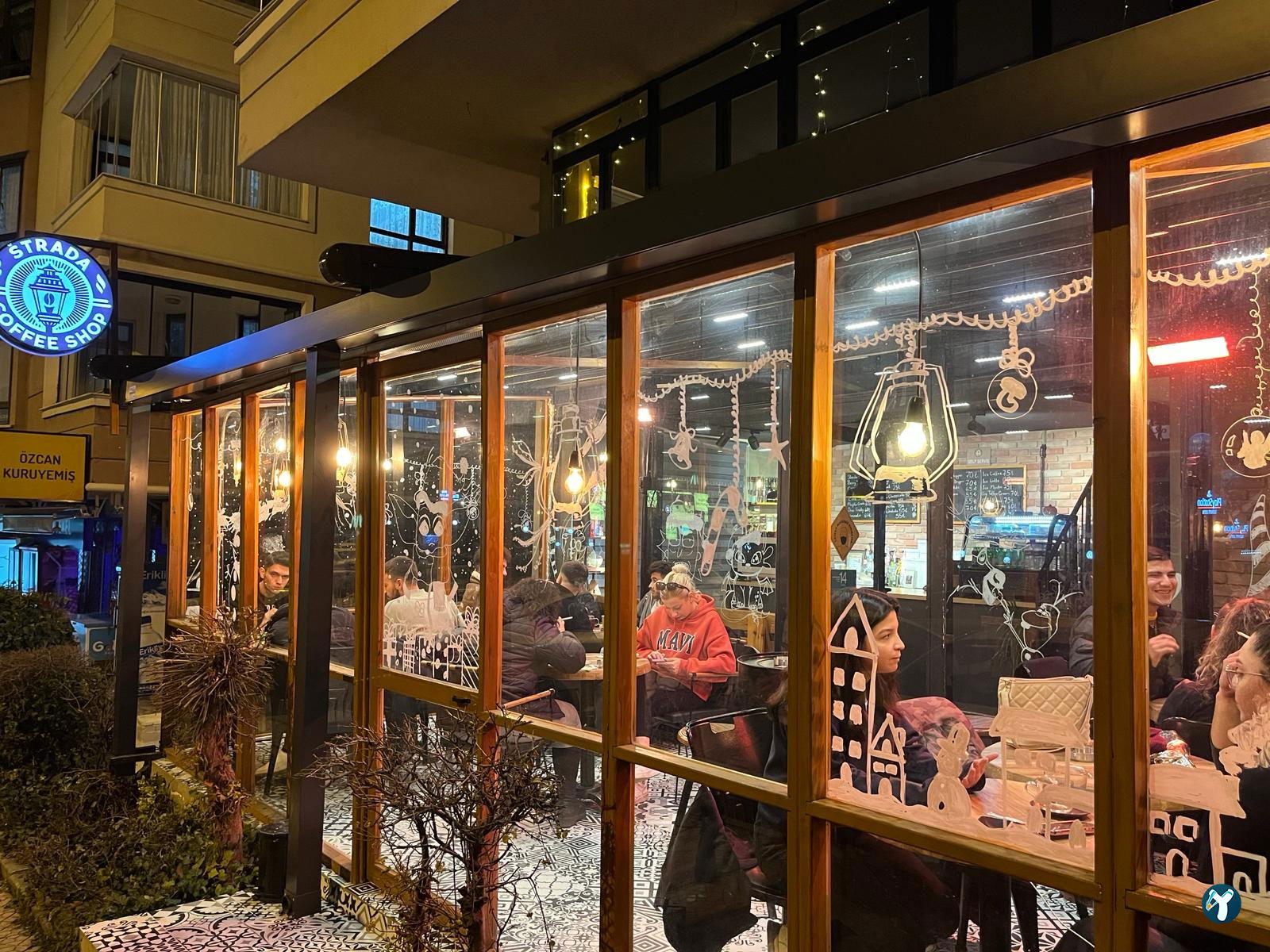 Strada Coffee Shop