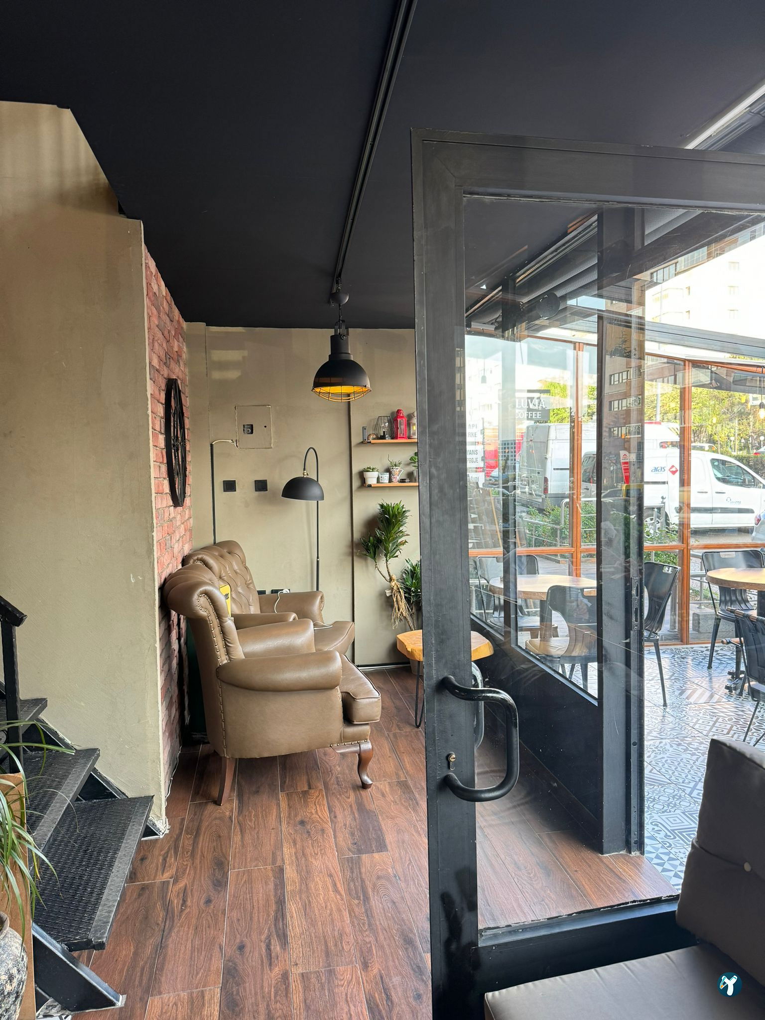 Strada Coffee Shop