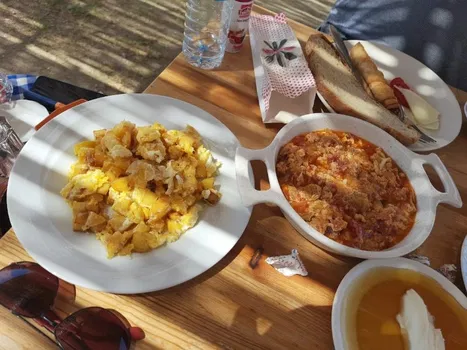 Alacati Bahcesi resimleri Alacati Bahcesi resimleri