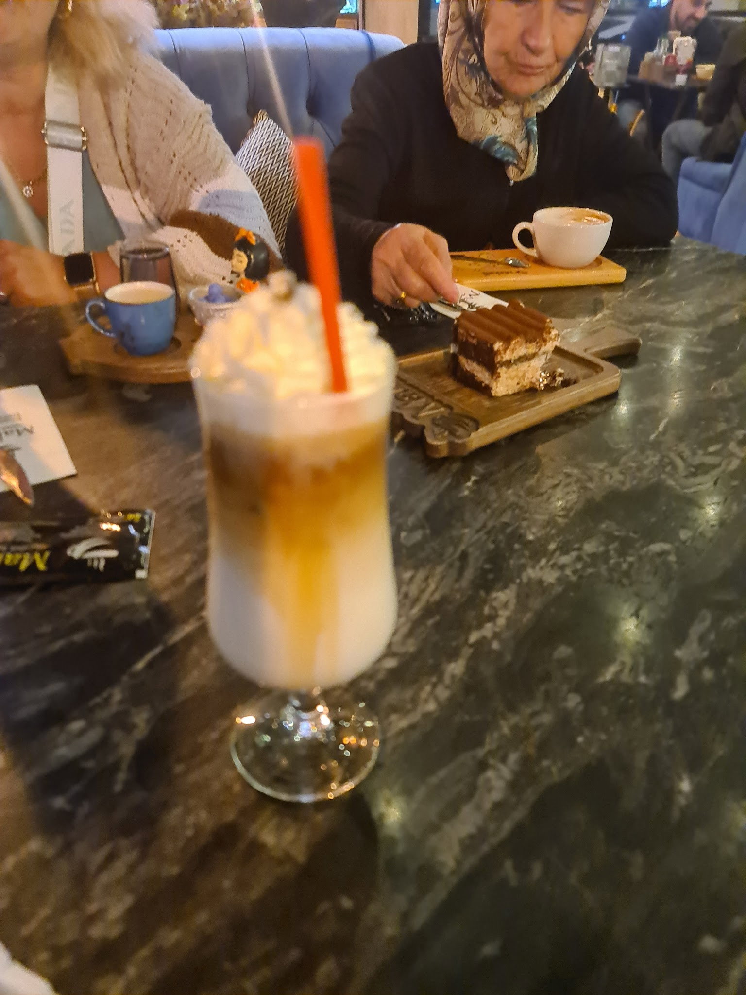 Mahall Cafe & Restaurant