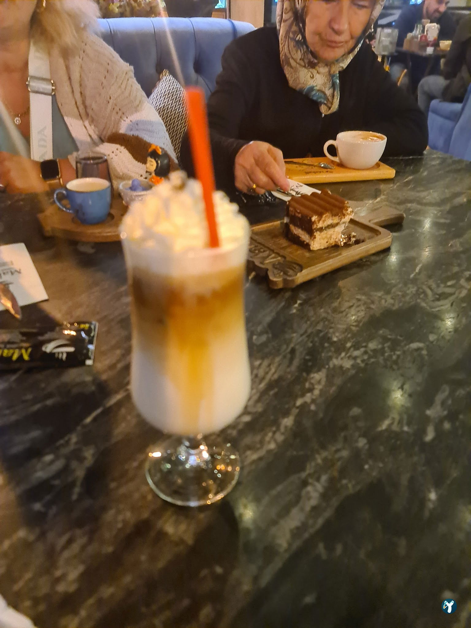 Mahall Cafe & Restaurant